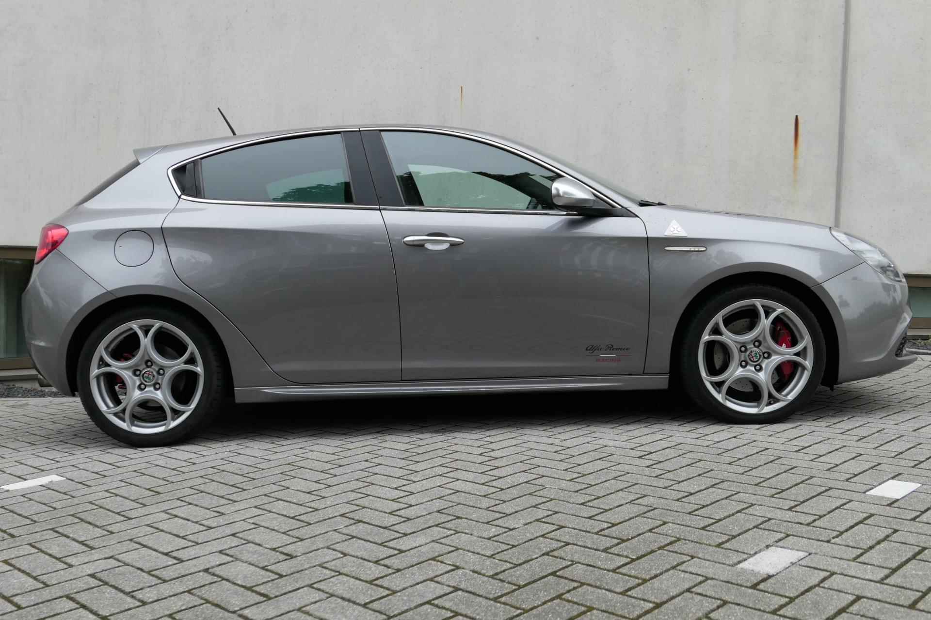 Alfa Romeo Giulietta 1.7 TBi Quadrifoglio Verde 235pk NAP Navi Leder Cruise - 16/27