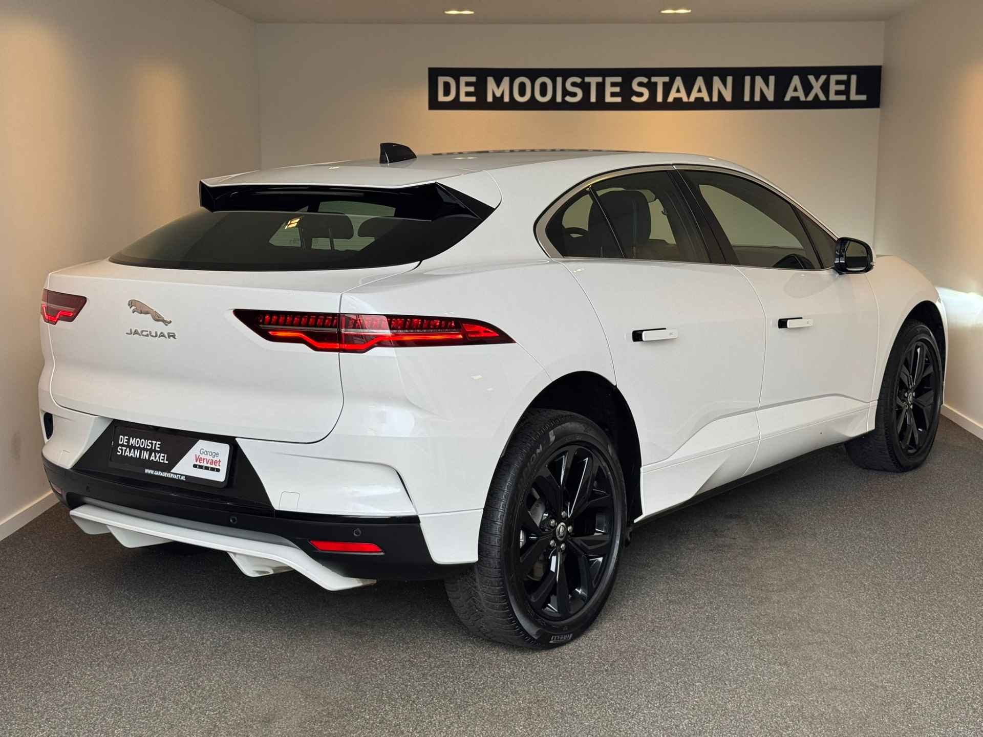 Jaguar I-PACE EV400 R-Dynamic SE 90 kWh - 8/39