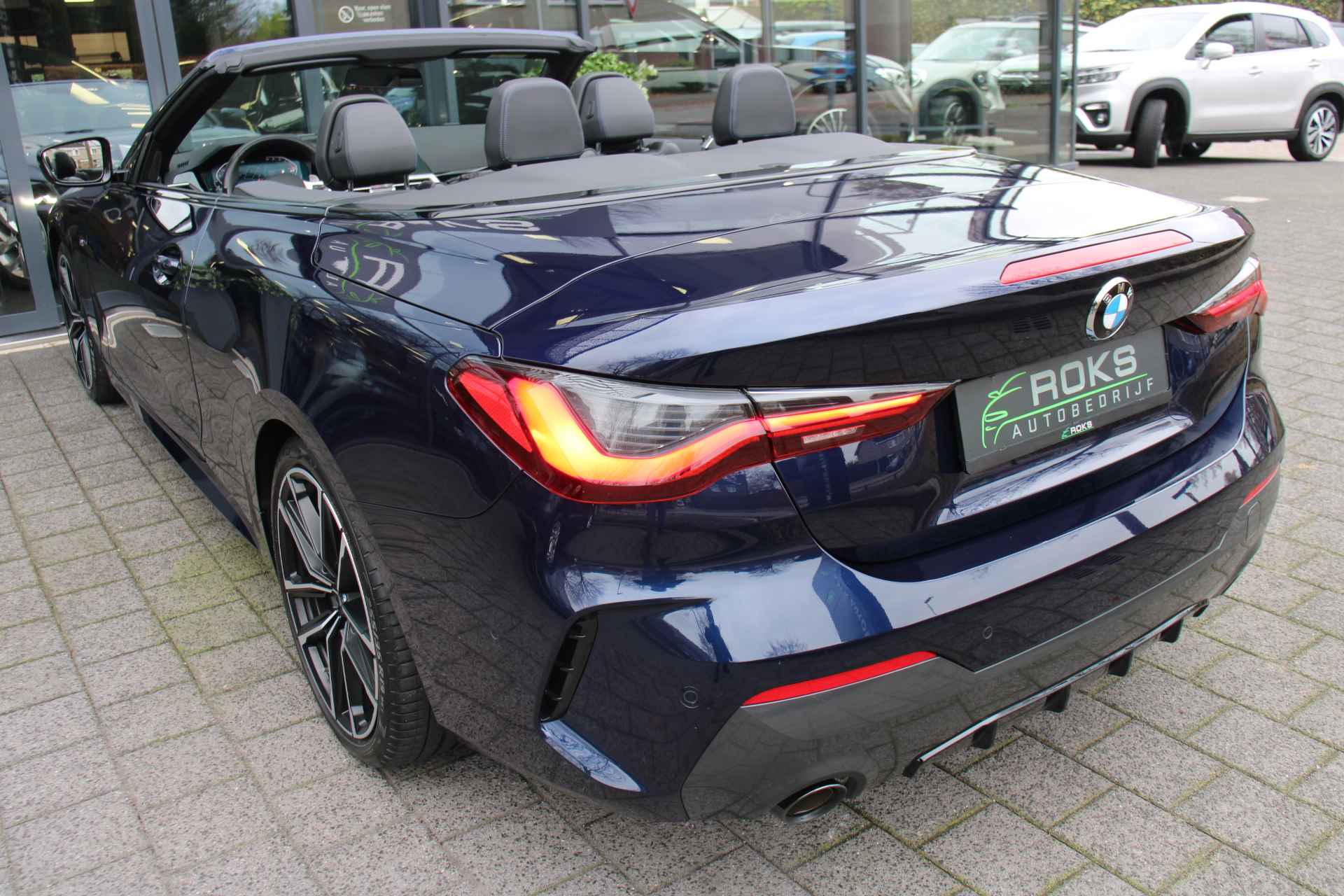 BMW 4 Serie Cabrio 430i High Executive M-Sportpakket Shadowline/Navi/Camera/DrivingAssist/Keyless/HarmanKardon/Nekver.//Leder/19Inch - 21/36