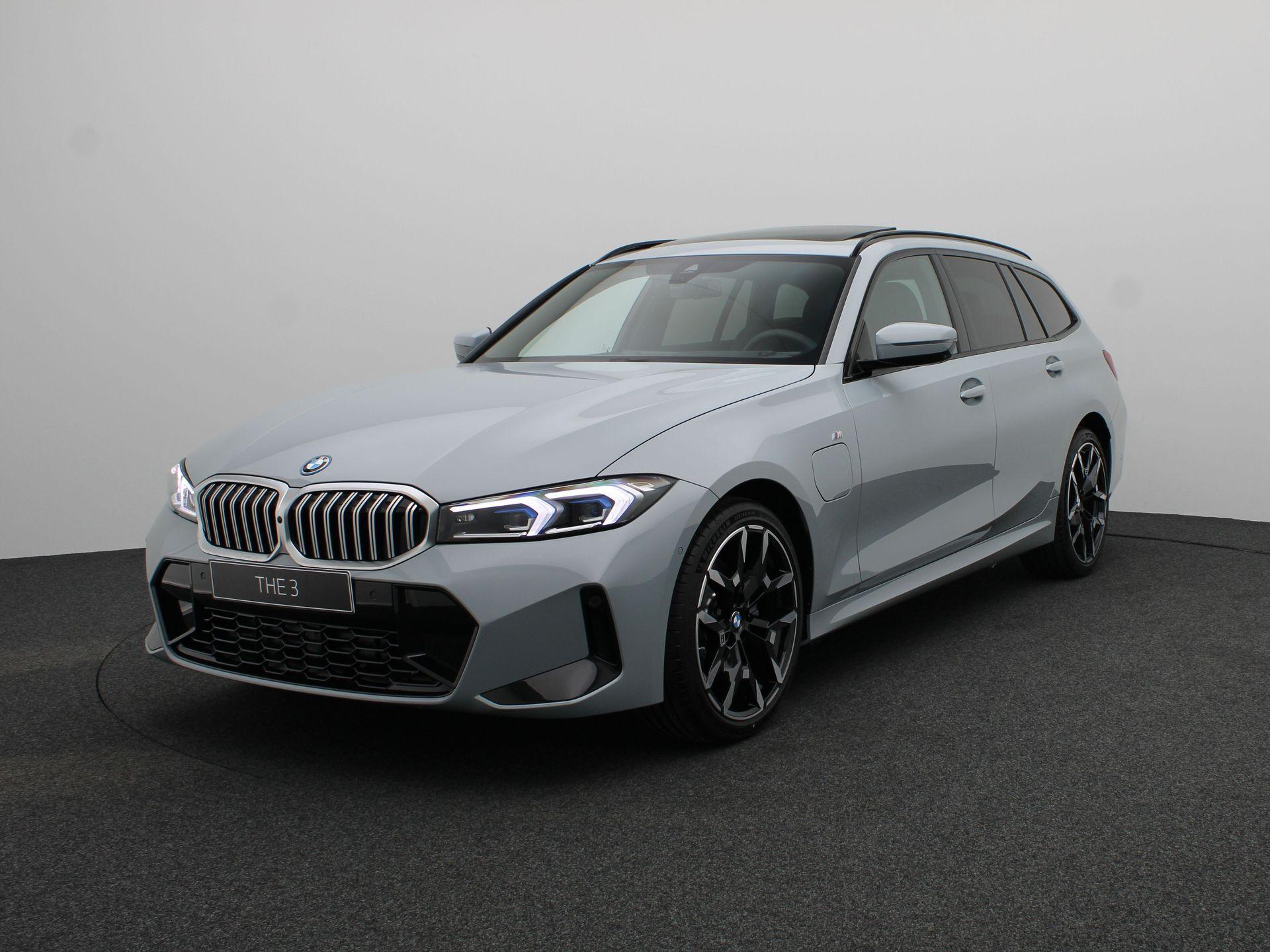 BMW 3 Serie 330e Touring | M Sportpakket | Innovation Pack | Comfort Pack