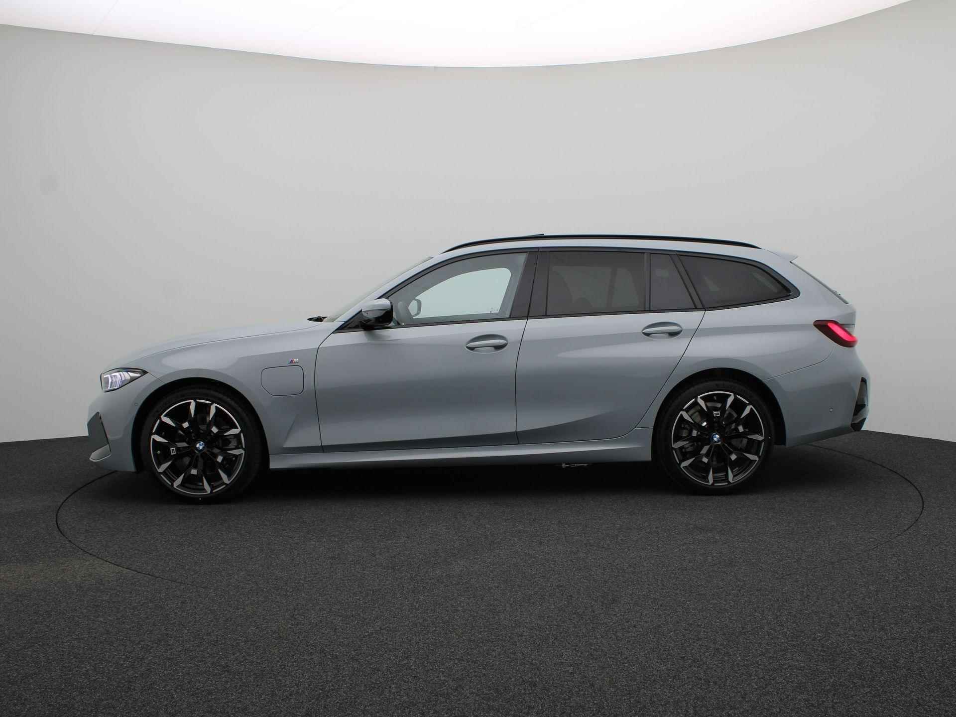 BMW 3 Serie 330e Touring | M Sportpakket | Innovation Pack | Comfort Pack - 4/21