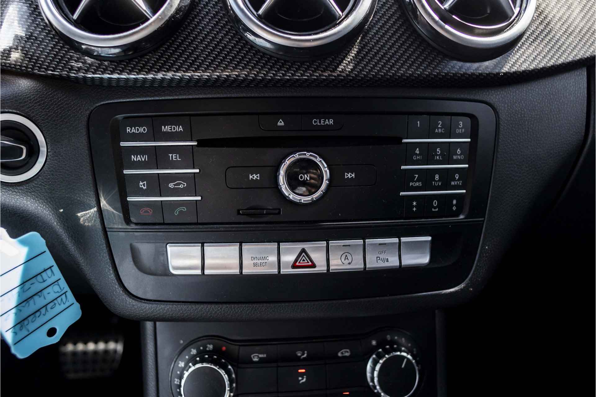 Mercedes-Benz B-Klasse 180 AMG Night Edition Plus | Automaat | NL Auto | Trekhaak | Carplay | LED | CAM - 22/46