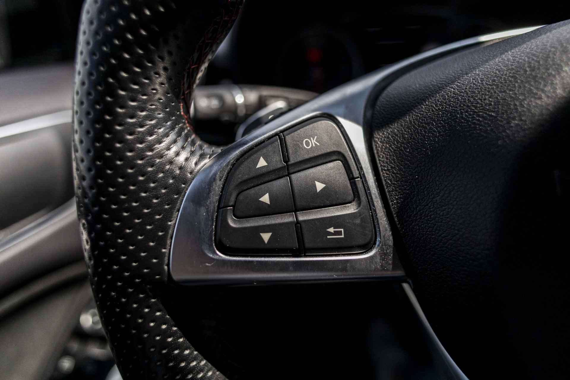 Mercedes-Benz B-Klasse 180 AMG Night Edition Plus | Automaat | NL Auto | Trekhaak | Carplay | LED | CAM - 39/46
