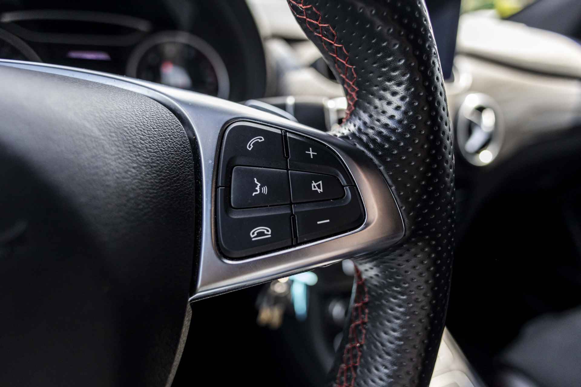 Mercedes-Benz B-Klasse 180 AMG Night Edition Plus | Automaat | NL Auto | Trekhaak | Carplay | LED | CAM - 40/46