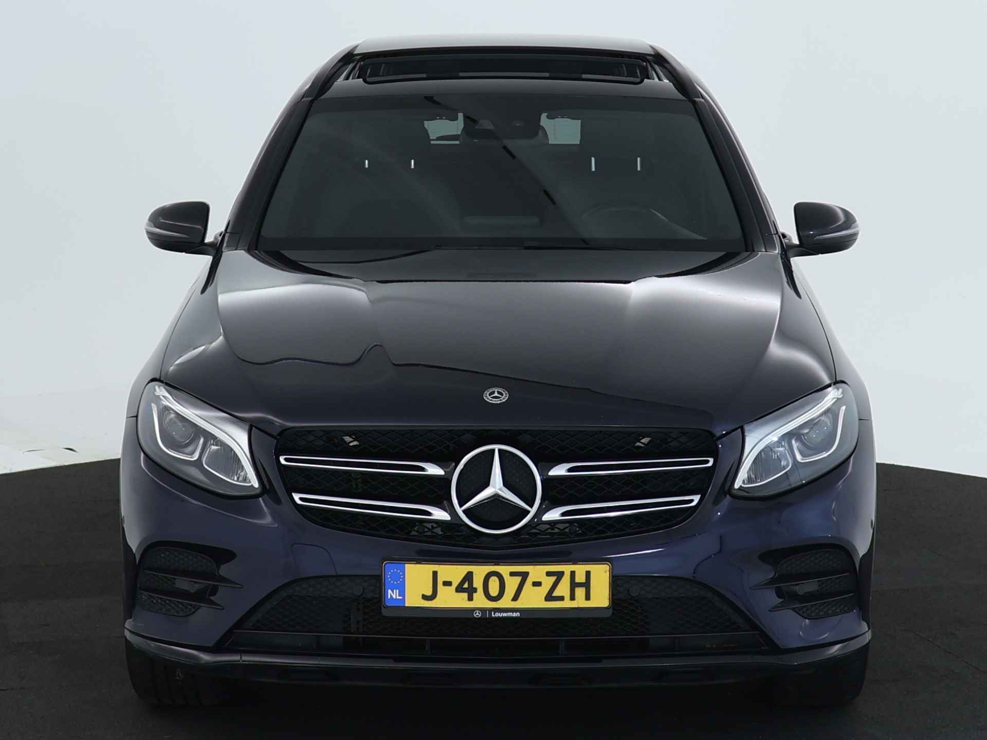 Mercedes-Benz GLC 250 4-MATIC AMG Nightpakket | Panoramadak | Dode Hoek Ass. | Car Play | Parkeerpakket met Camera | LED | Sfeerverlichting | Inclusief 24 maanden MB Certified garantie voor Europa. - 29/46