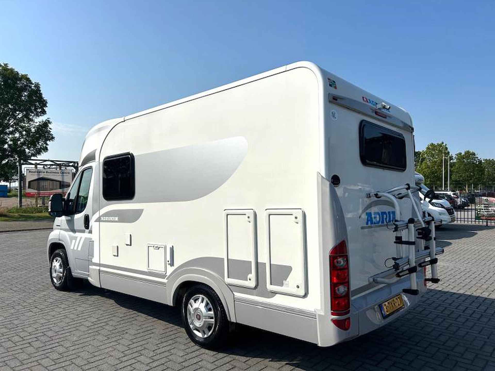 Adria Compact 590 SP vastbed/6-m/compact/2008 - 4/23