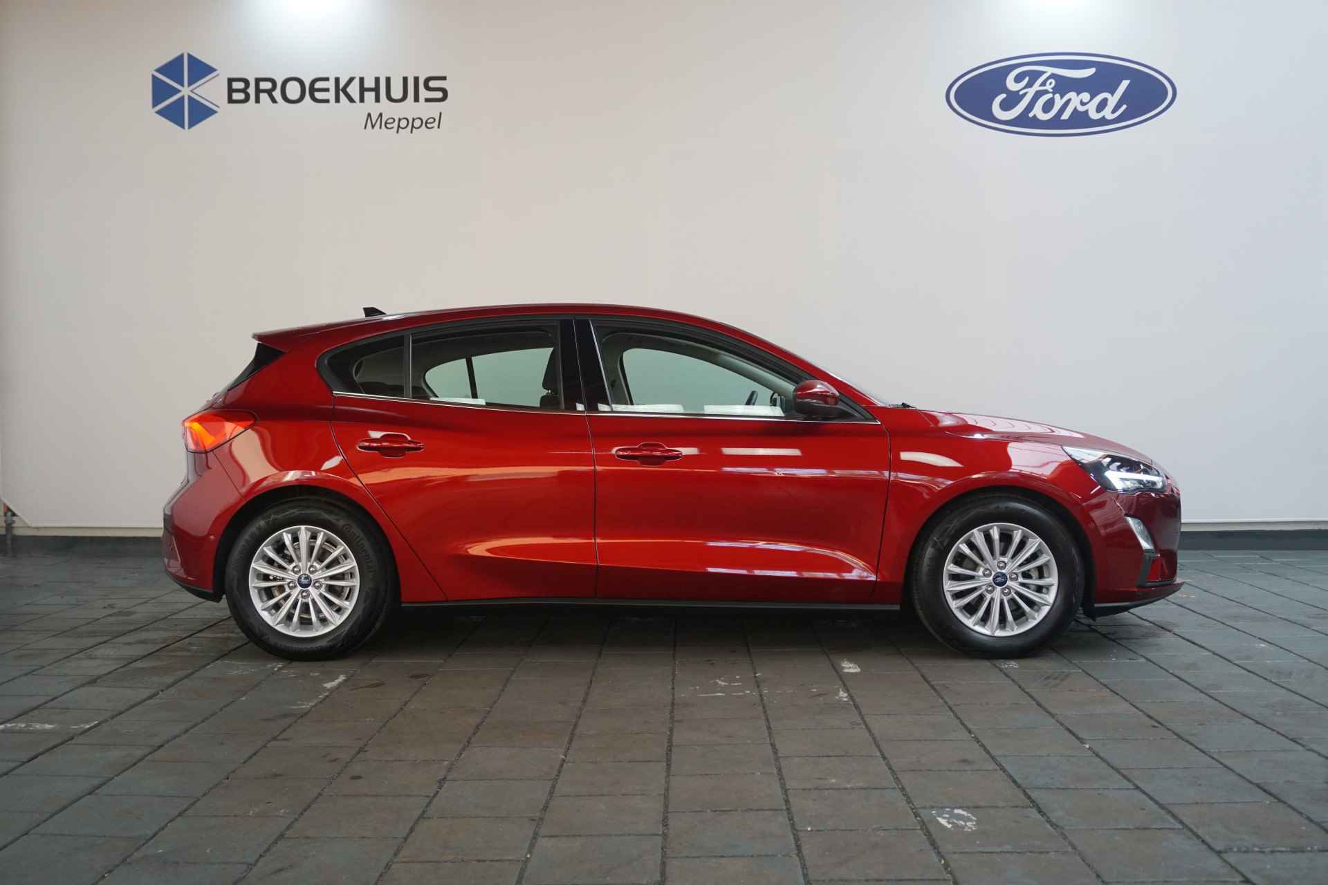 Ford Focus 1.0 EcoBoost Titanium Business | B&O | Adaptive Cruise | Panoramadak | AGR-Stoelen | Winter Pakket | Camera | - 6/22