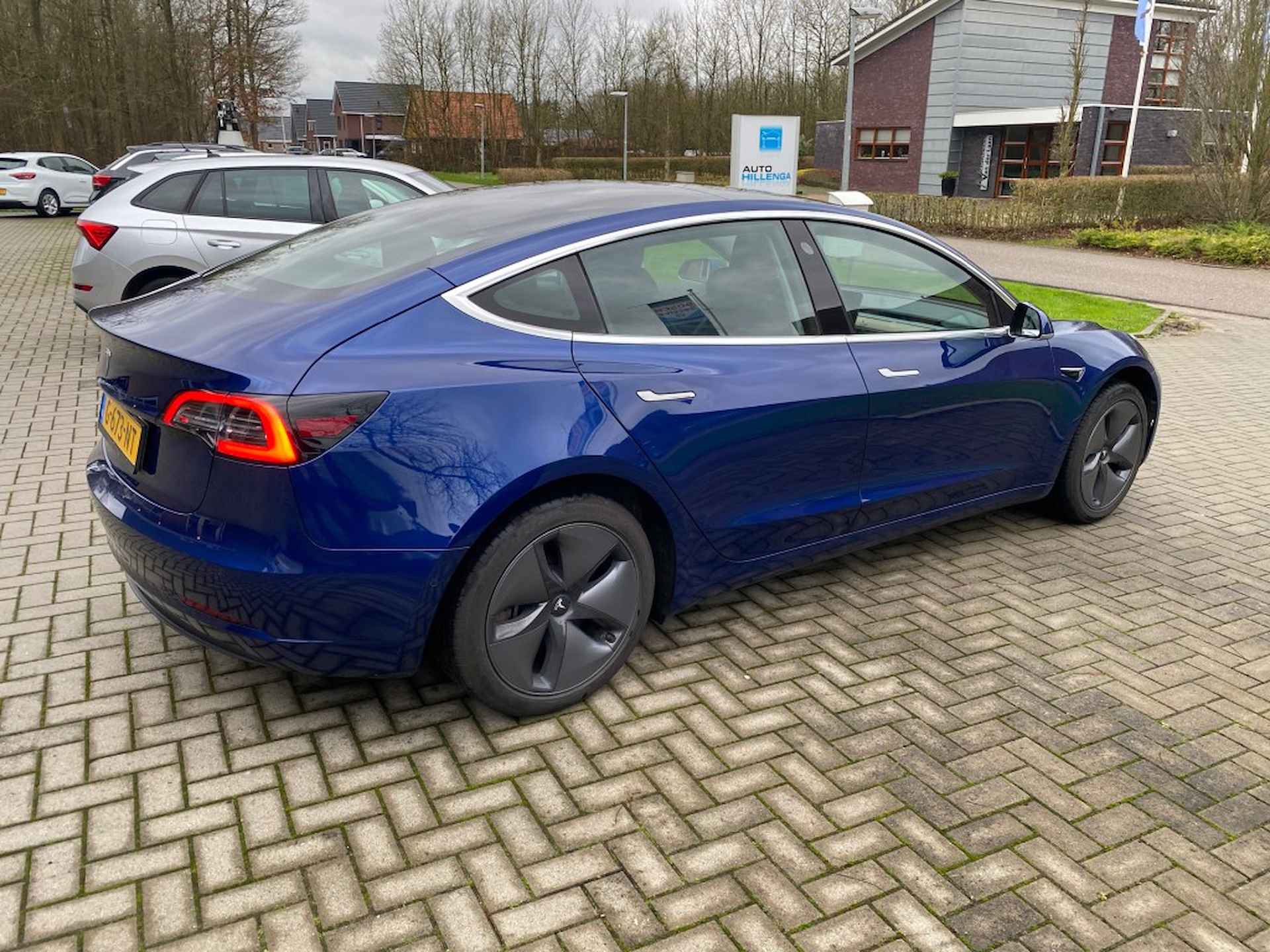 TESLA Model 3 Standard PLUS - 5/17