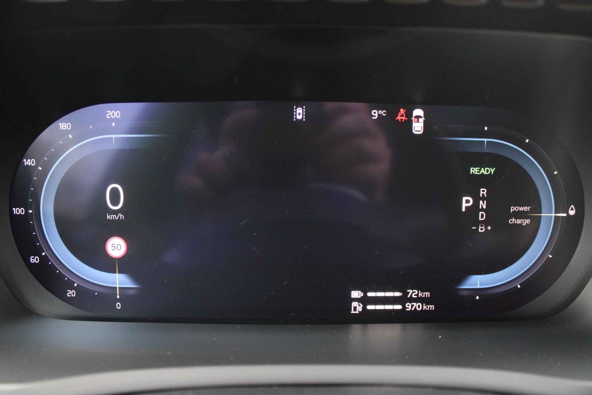 Volvo XC90 AUT8 T8 455PK Recharge AWD Ultra Dark, Bowers & Wilkins Audiosysteem, Elektrisch bedienbaar Panoramadak, Achterstoelen Verwarmd, Getint Glas Achter, Luchtvering, Navigatiesysteem, LED Koplampen, Verwarmbare Voorstoelen, Luxe Lederen Interieur, Adaptieve Cruise Control, Adaptieve Koplampen Met Reiniging, Dodehoek Detectie, Achteruitrij Assistent, Apple Carplay/Android Auto, DAB Ontvanger, Voorstoelen Met Massagefunctie, 22'' Lichtmetalen velgen - 9/35
