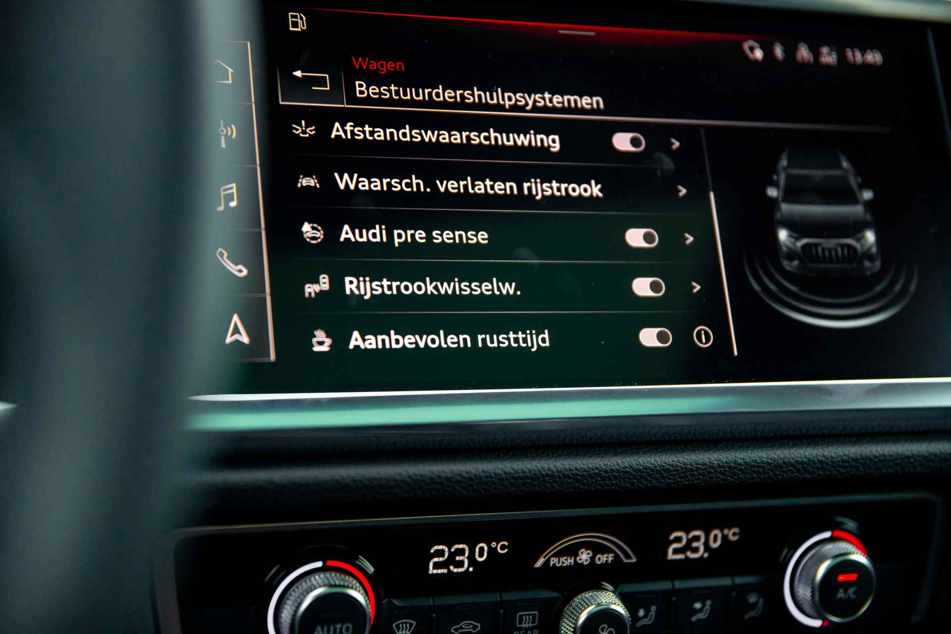 Audi Q3 45 TFSI e S edition | Panoramadak | Keyless | 19" | Grootlichtassistent - 15/19