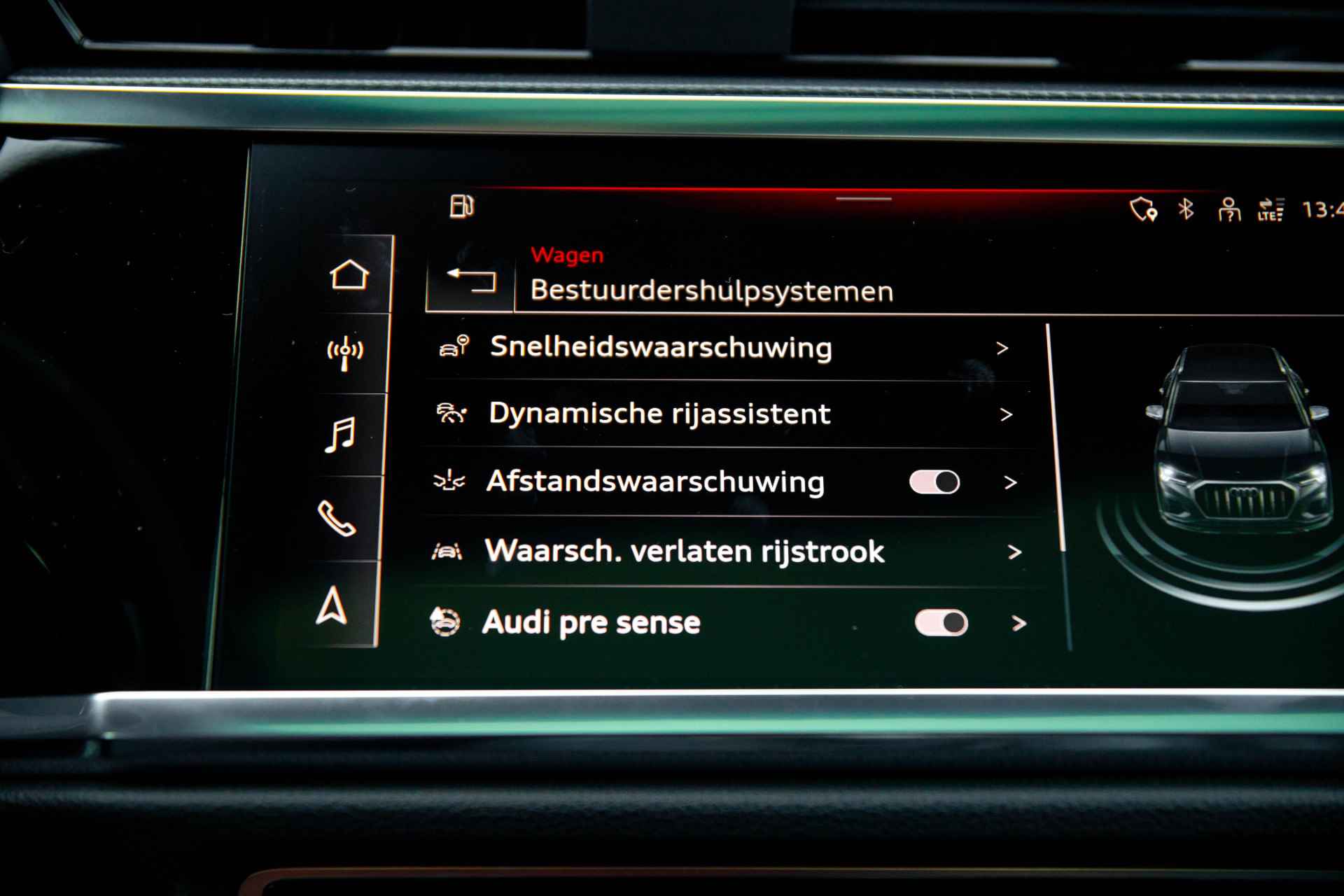 Audi Q3 45 TFSI e S edition | Panoramadak | Keyless | 19" | Grootlichtassistent - 18/19