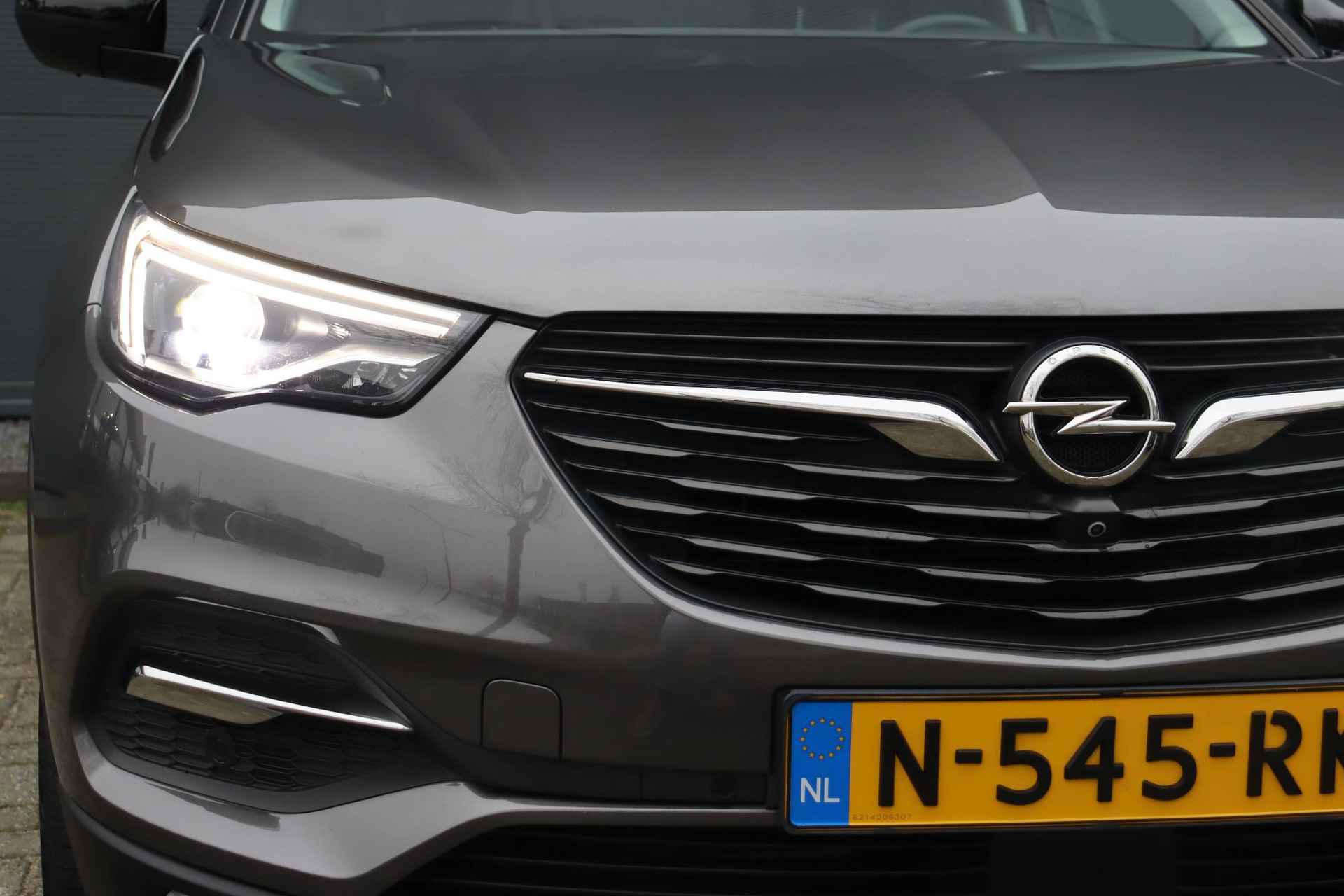 Opel Grandland X 1.6 Turbo Hybrid4 Ultimate 300PK / Leder / Navigatie / Leder - 7/40