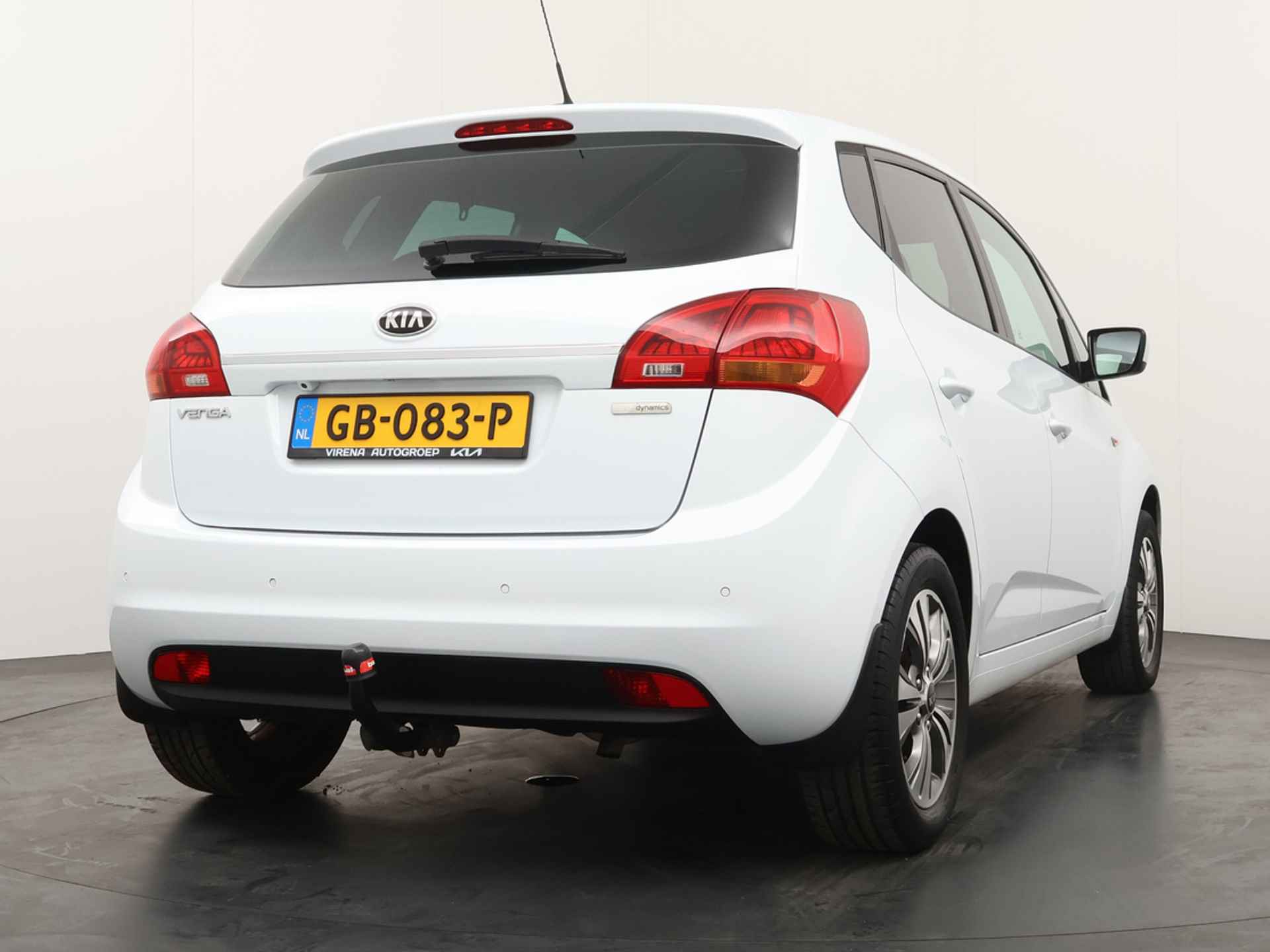 Kia Venga 1.4 CVVT First Edition - Bluetooth - Trekhaak - Navigatie - Cruise control - Achteruitrij camera - Airco - Hoge instap - 12 Maanden Bovag garantie - 7/44