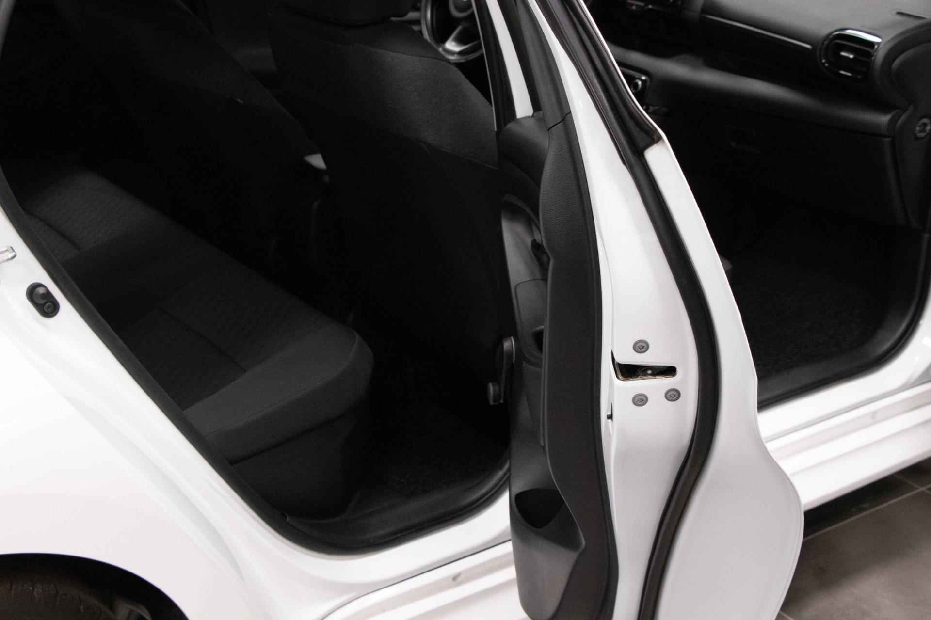 Toyota Yaris 1.5 Hybrid Active| Carplay | Android auto| Adative Cruise| DAB| Licht Metaal - 9/20
