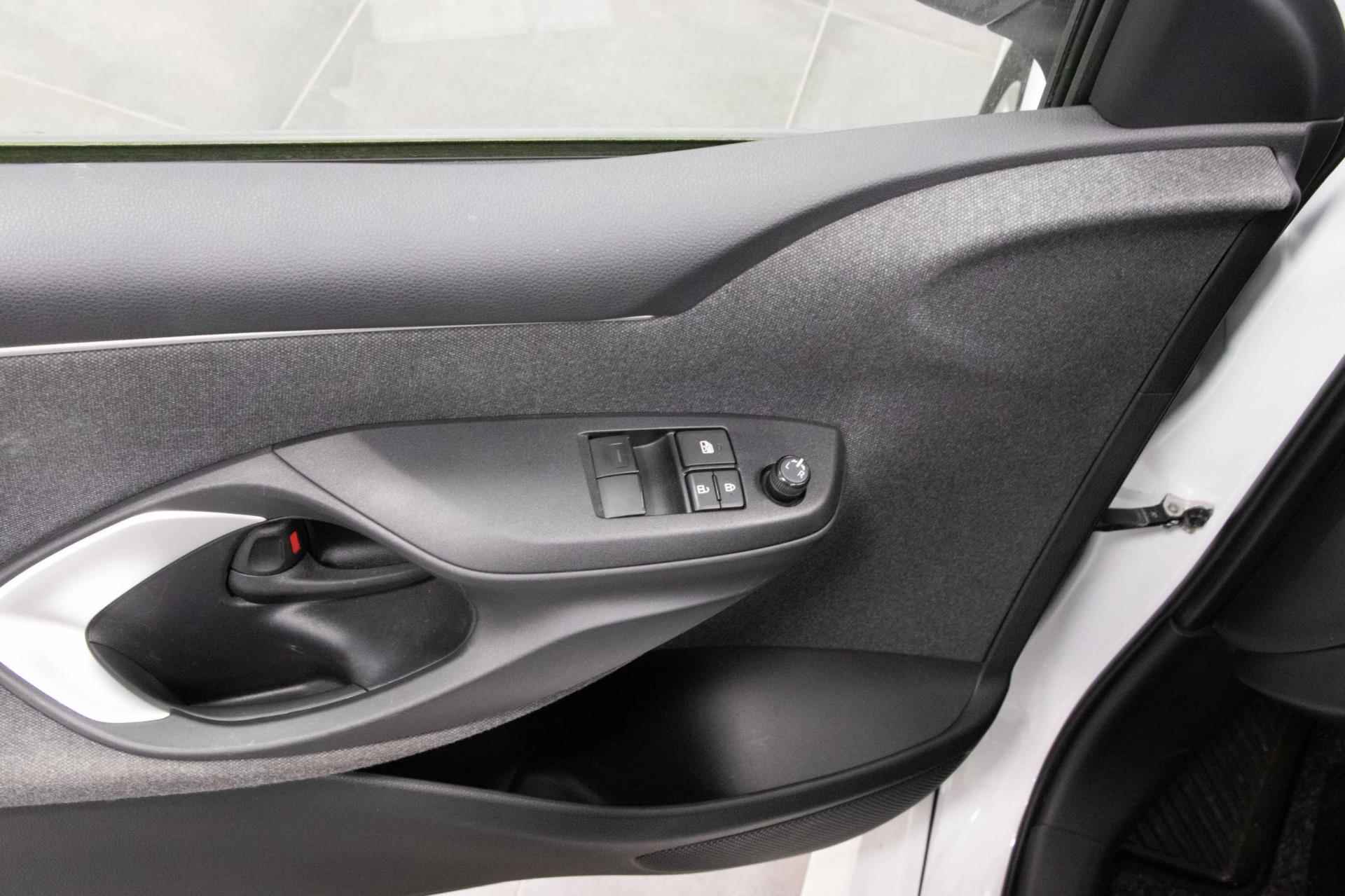 Toyota Yaris 1.5 Hybrid Active| Carplay | Android auto| Adative Cruise| DAB| Licht Metaal - 12/20