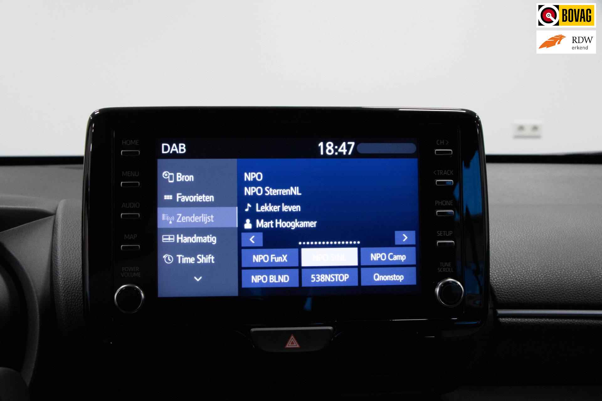 Toyota Yaris 1.5 Hybrid Active| Carplay | Android auto| Adative Cruise| DAB| Licht Metaal - 17/20