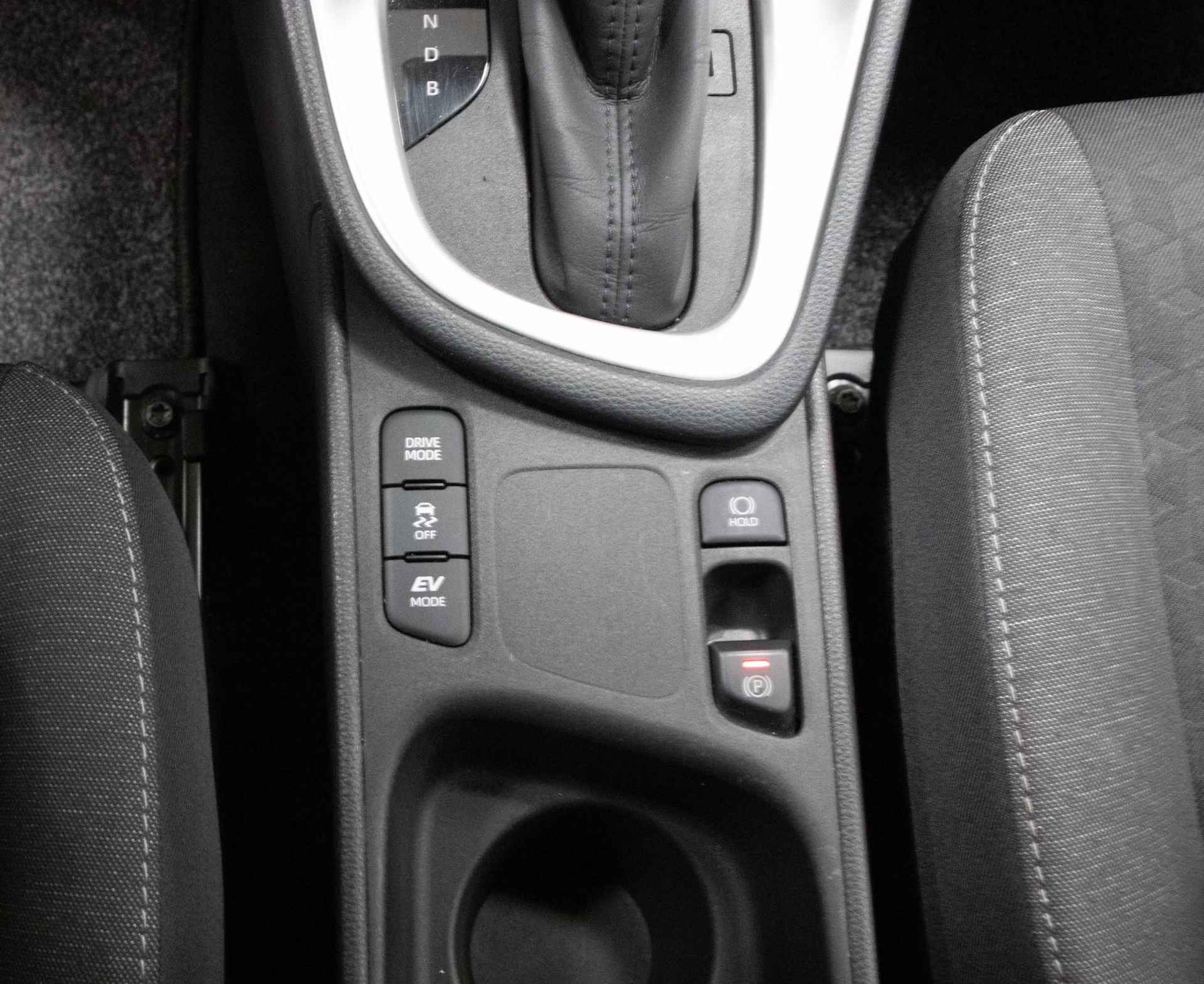 Toyota Yaris 1.5 Hybrid Active| Carplay | Android auto| Adative Cruise| DAB| Licht Metaal - 19/20