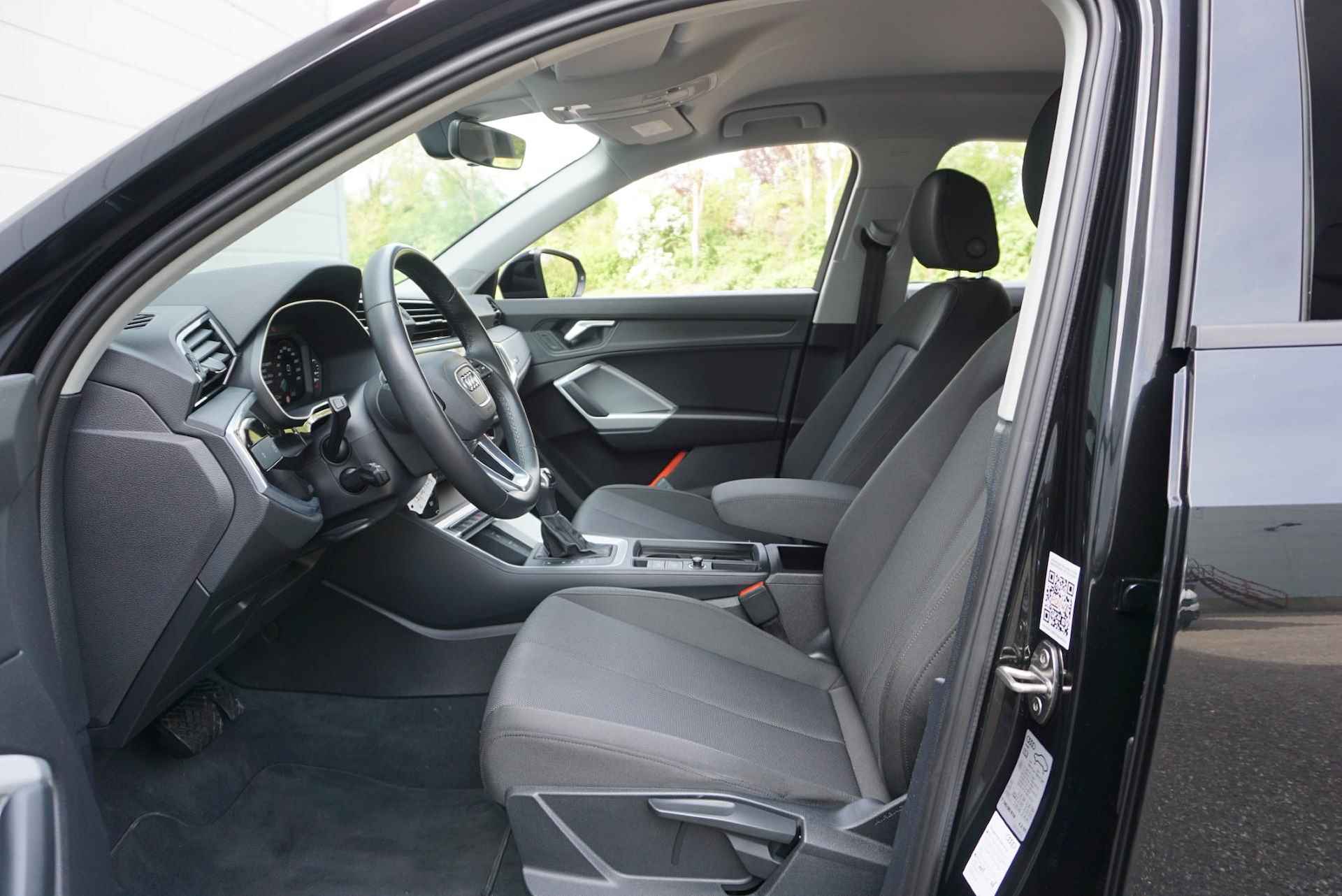 Audi Q3 35 TFSI 150pk S-tronic Pro Line | Navigatie | Achterklep Elektrisch | Parkeersensoren Achter - 19/44