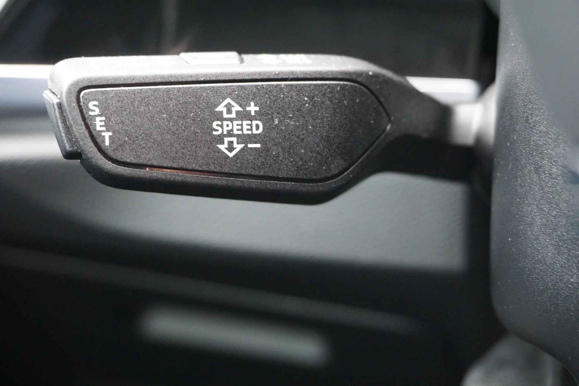 Audi Q3 35 TFSI 150pk S-tronic Pro Line | Navigatie | Achterklep Elektrisch | Parkeersensoren Achter - 22/44