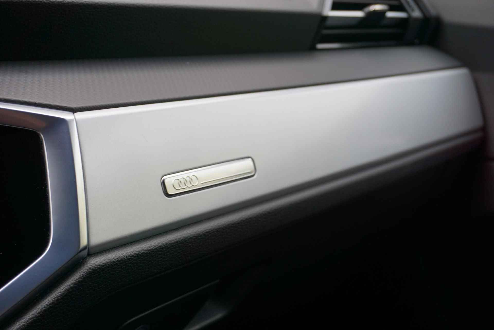 Audi Q3 35 TFSI 150pk S-tronic Pro Line | Navigatie | Achterklep Elektrisch | Parkeersensoren Achter - 29/44