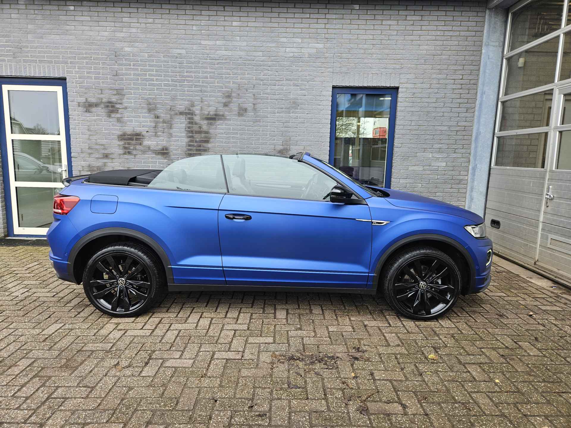 Volkswagen T-Roc Cabrio 1.5 TSI R-Line Edition Blue Inclusief Afleveringskosten - 2/40