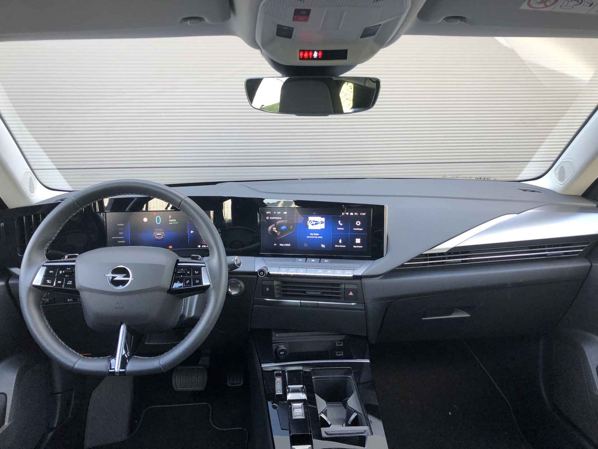 Opel Astra Sports Tourer 1.6 PHEV Plug-in Hybrid 180PK Level 2 | Navi via App | Adapt. Cruise | Climate control | Carplay | PDC V+A | LMV 17 inch - 12/23