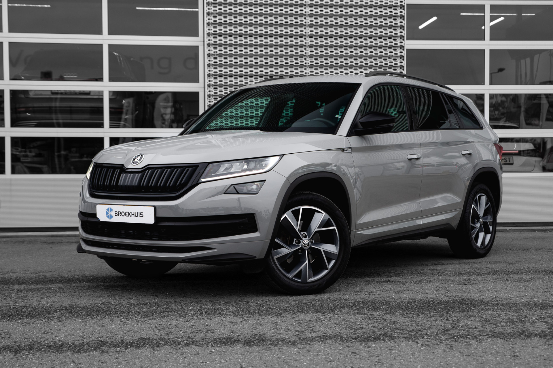 Škoda Kodiaq 1.5 TSI Sportline Business | Trekhaak | Camera | Navigatie | Carplay