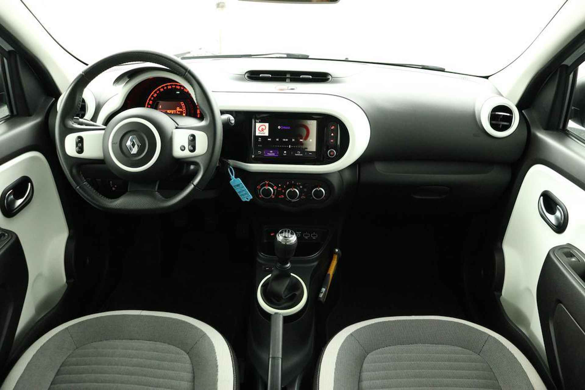 Renault Twingo 1.0 SCe Collection | Eerste Eigenaar | Lichtmetalen Velgen | Parelmoerlak | Apple Carplay / Android Auto NAVIGATIE | Striping Dots | Privacy Glass - 9/44