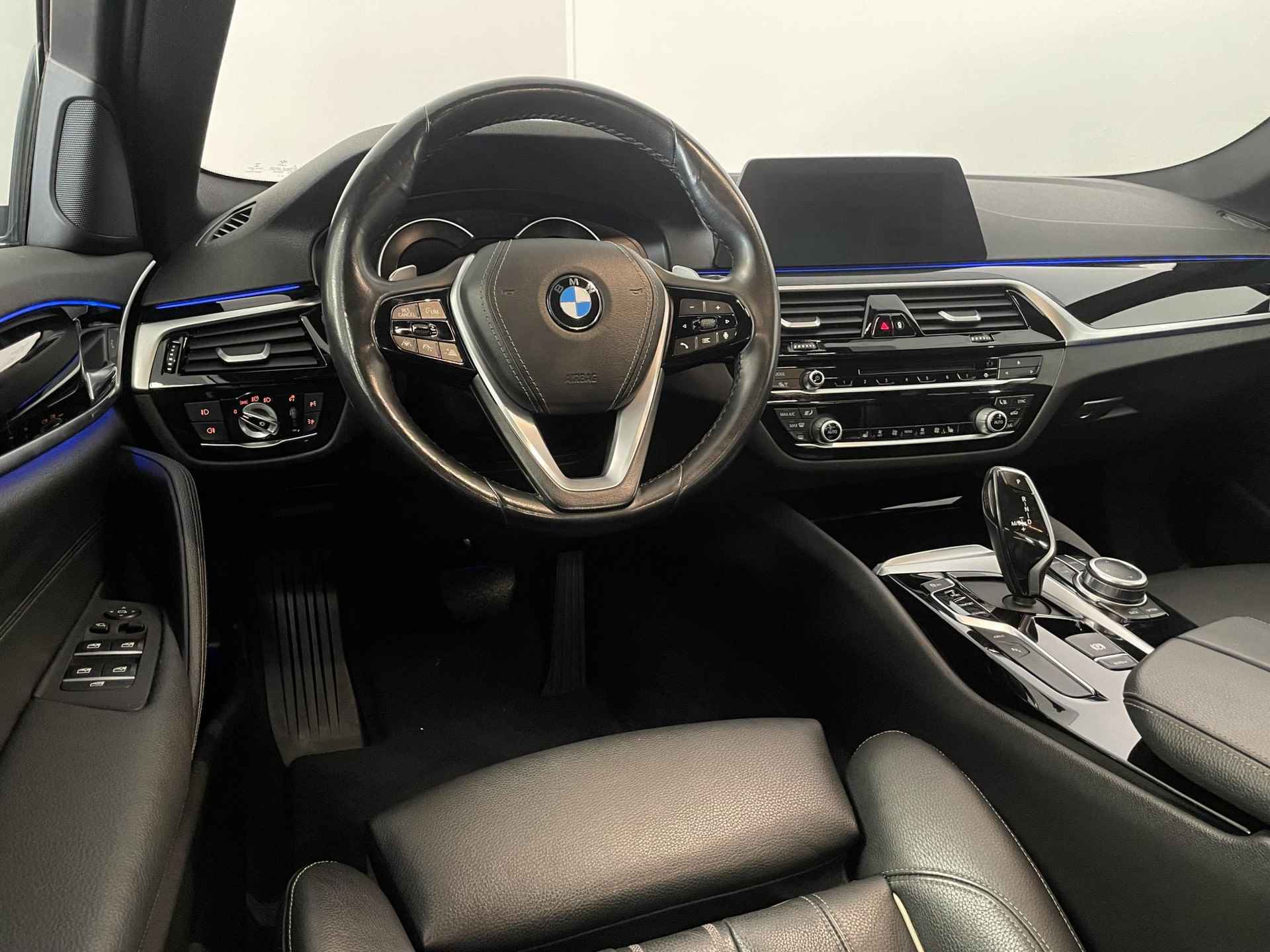 BMW 5-serie 530e iPerformance Executive | Leder | Adaptive Cruise Control | Trekhaak - 14/40