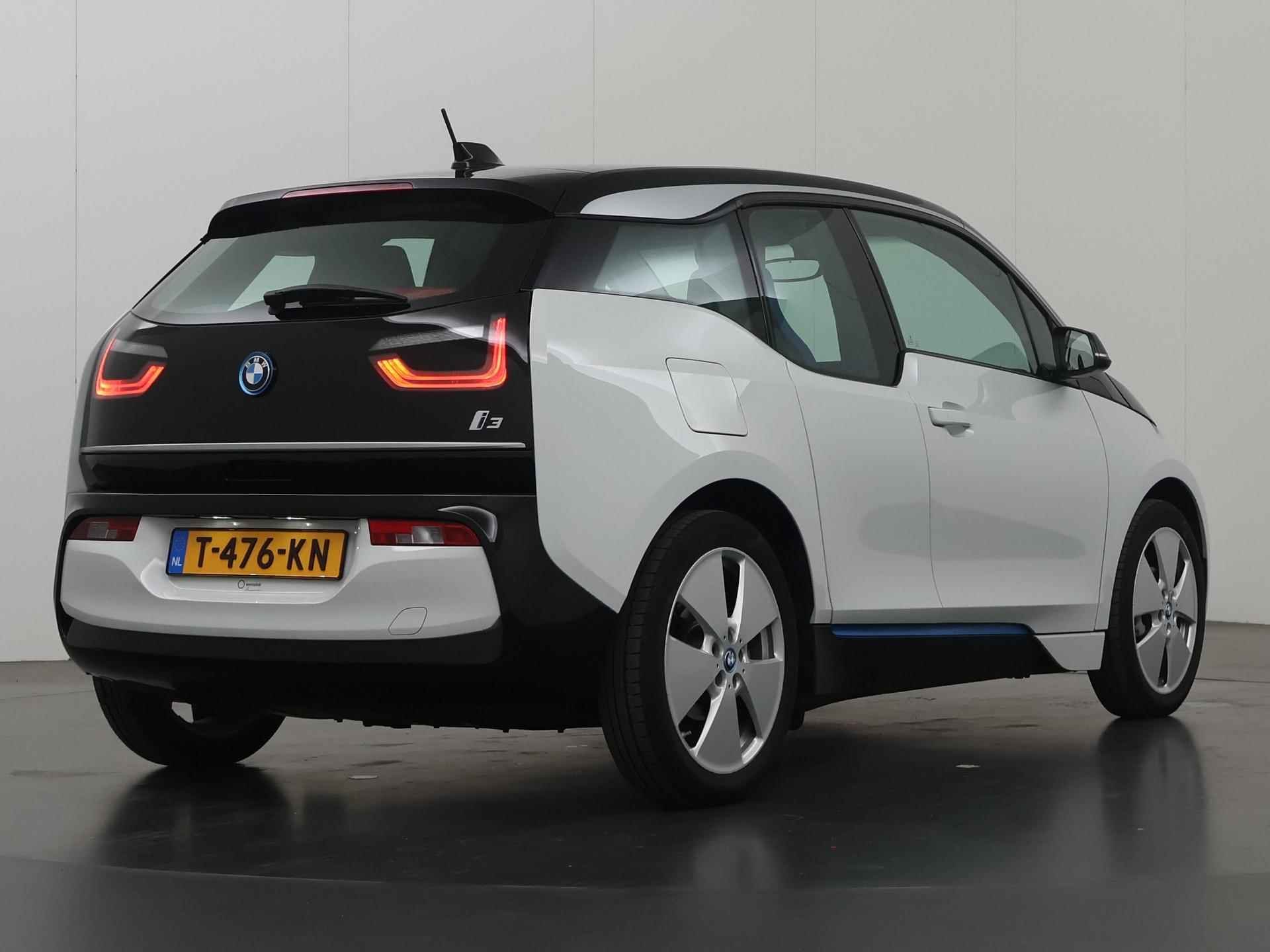 BMW i3 Business Edition Plus 120Ah 42 kWh | LED | Navigatie | DAB | Climate Control | Cruise Control | PDC | Warmtepomp | Comfort-Pakket | 3-Fase/11kw | - 3/38