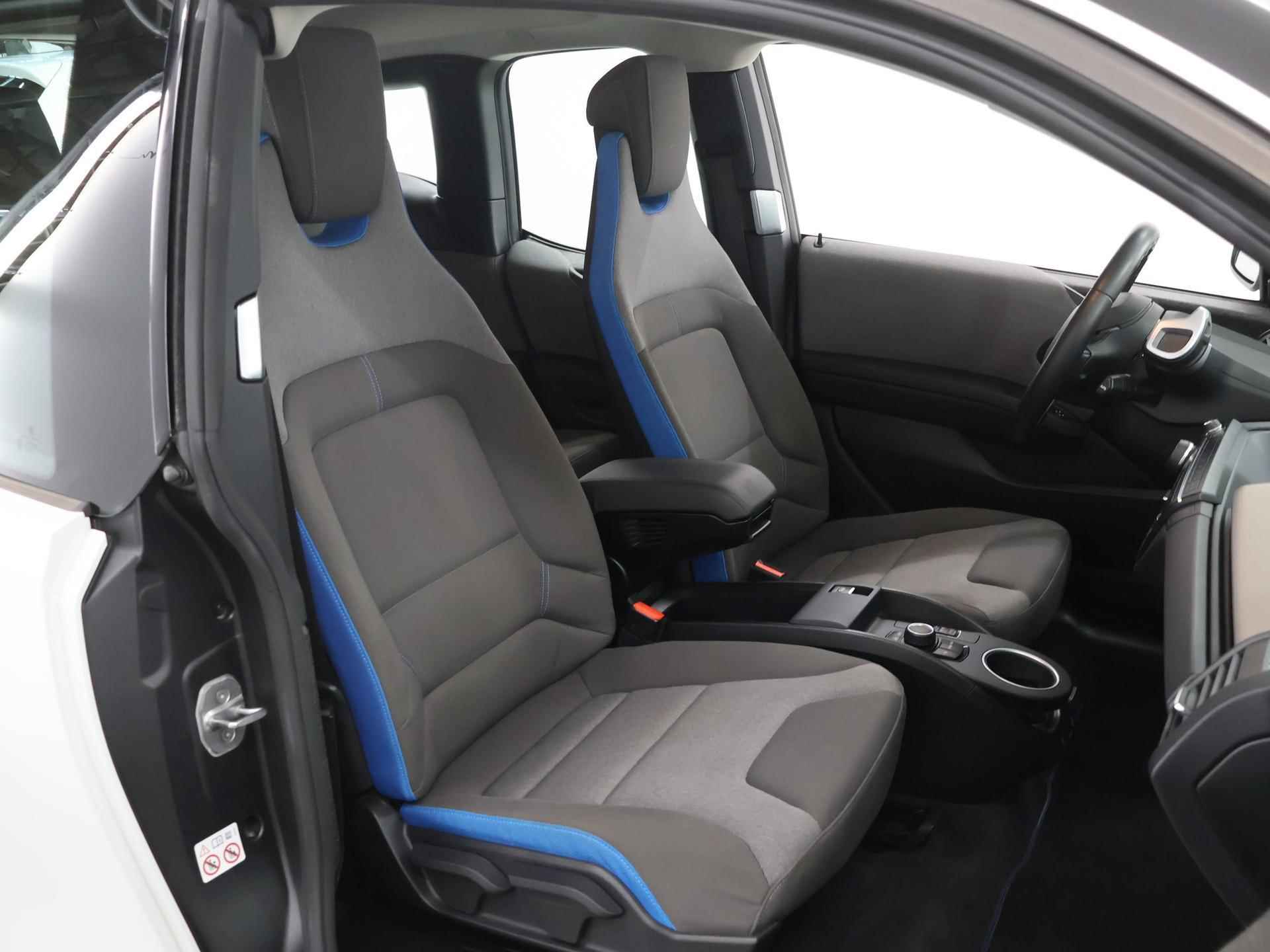 BMW i3 Business Edition Plus 120Ah 42 kWh | LED | Navigatie | DAB | Climate Control | Cruise Control | PDC | Warmtepomp | Comfort-Pakket | 3-Fase/11kw | - 11/38