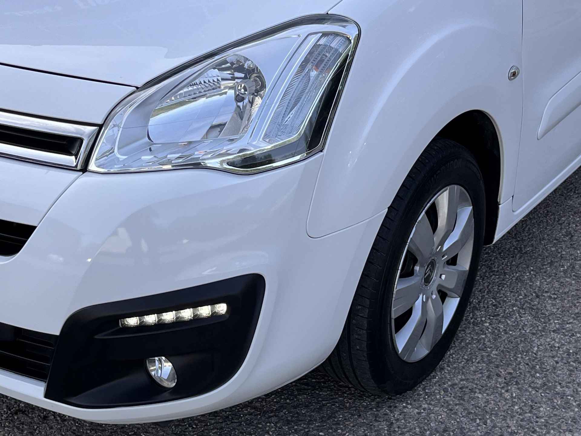 Citroen Berlingo 1.6 VTi Live | Airconditioning | Cruise control | Privacyglass | Parkeersensoren | Trekhaak - 9/19