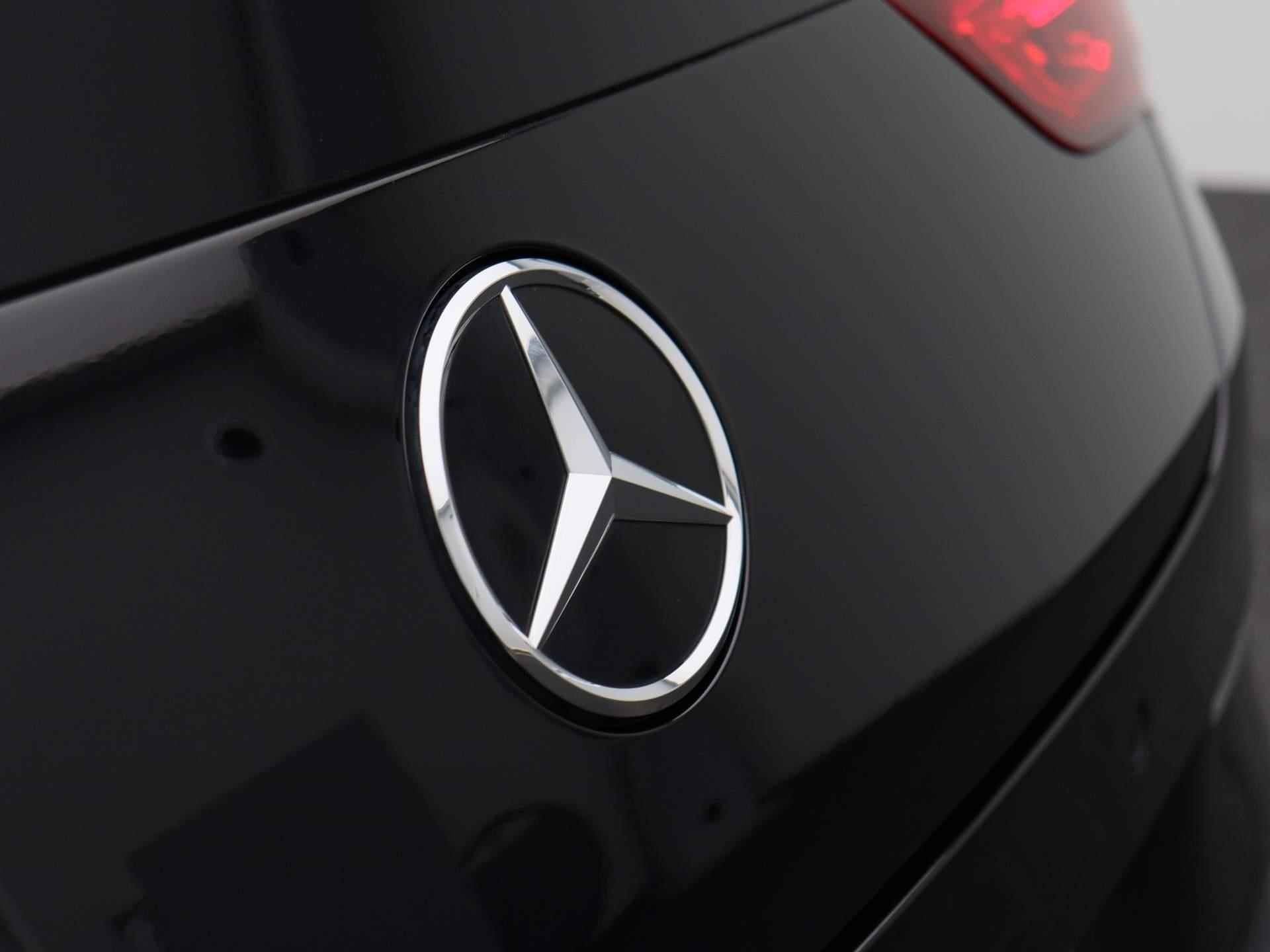 Mercedes-Benz CLA-klasse 180 d Business Solution | HALF LEDER | SFEERVERLICHTING | WIDE SCREEN | ACHTERUITRIJCAMERA | STOELVERWARMING | ELEKTRISCHE KOFFERKLEP |  LED VERLICHTING | - 41/48