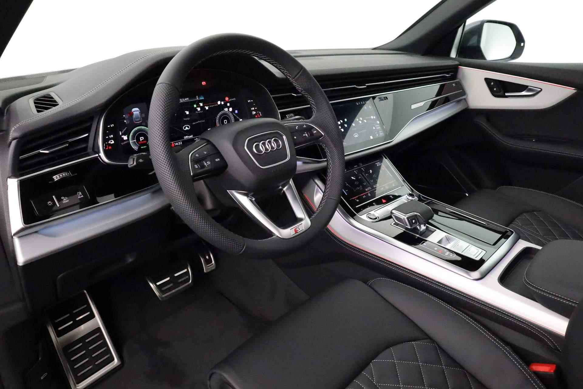 Audi Q8 Pro Line S 55 TFSI e 394 pk quattro | Bang & Olufsen Premium | Panoramadak | Trekhaak | Zwart optiek | 23 inch - 2/59