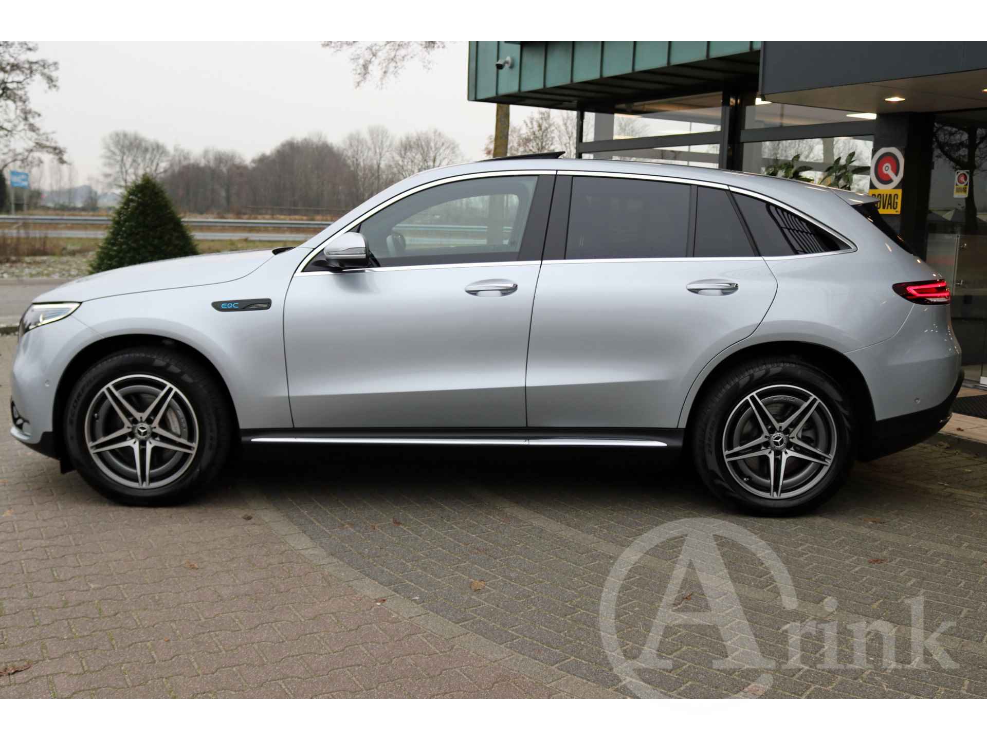 Mercedes-Benz EQC 400 4MATIC 80 kWh AMG Line Rijassistentiepakket Schuifdak Trekhaak - 3/25