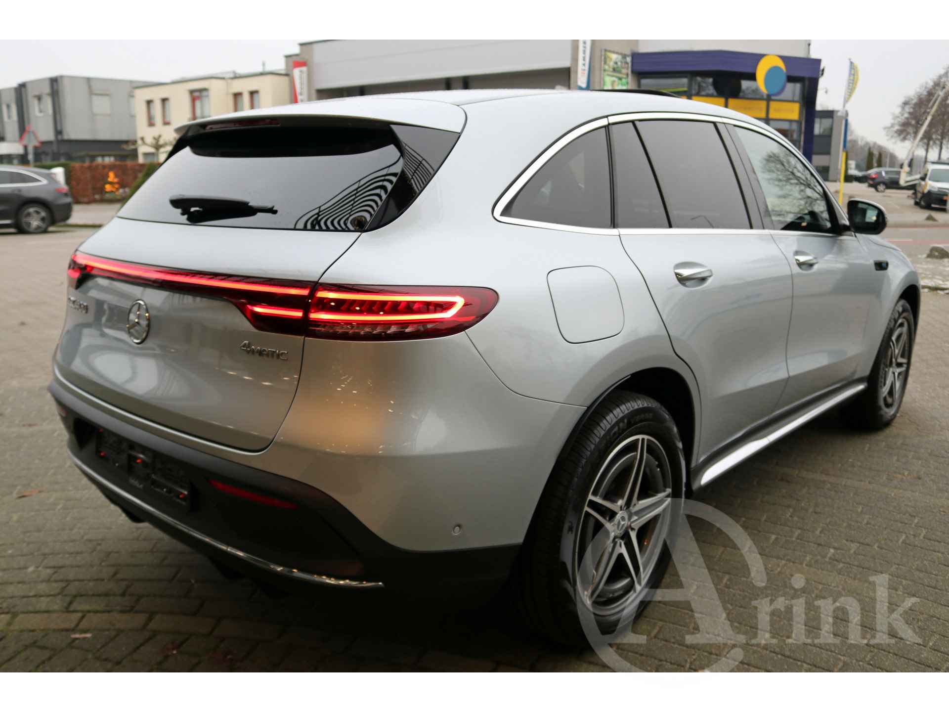 Mercedes-Benz EQC 400 4MATIC 80 kWh AMG Line Rijassistentiepakket Schuifdak Trekhaak - 5/25