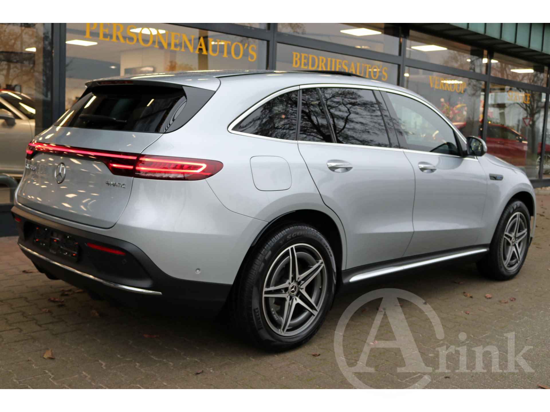 Mercedes-Benz EQC 400 4MATIC 80 kWh AMG Line Rijassistentiepakket Schuifdak Trekhaak - 25/25