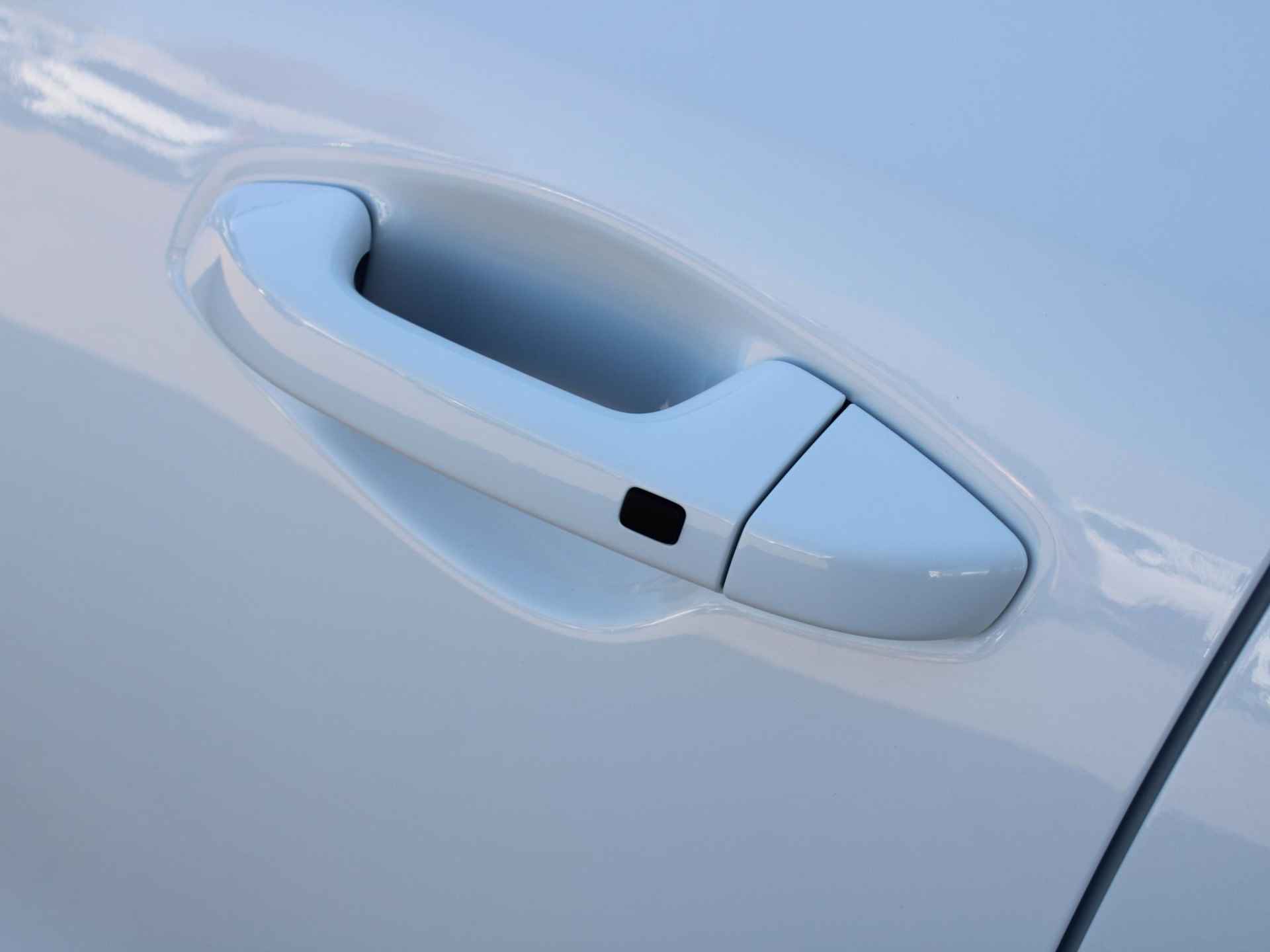 Kia ProCeed 1.5 T-GDi GT-PlusLine | Beschikbaar in overleg | LED | Navi | Stoel-/stuurverwarming | 17'' | Camera - 17/33