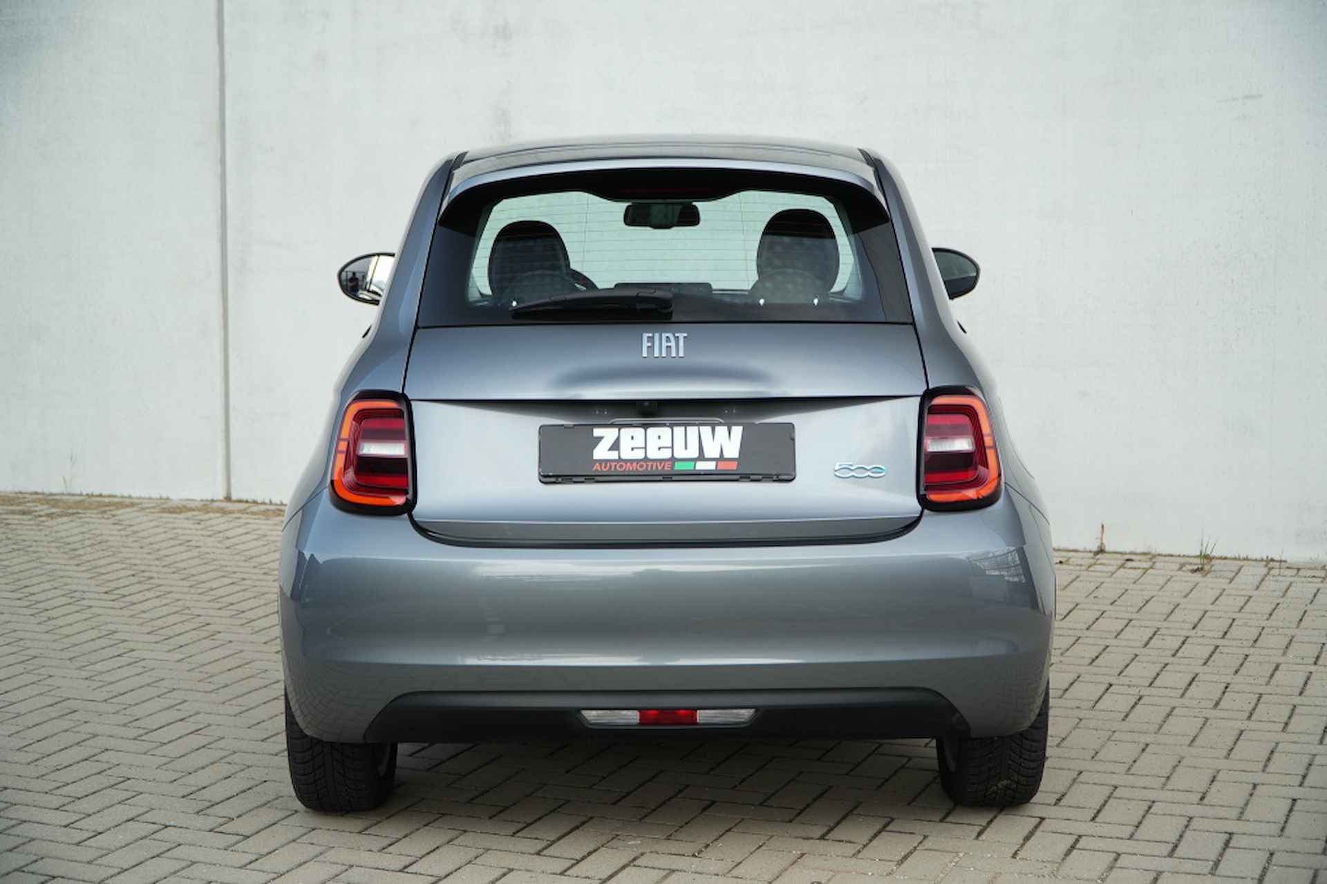 Fiat 500e Icon 42KWH | LED | Navi | Carplay | Comfort | BTW | 16" - 16/33