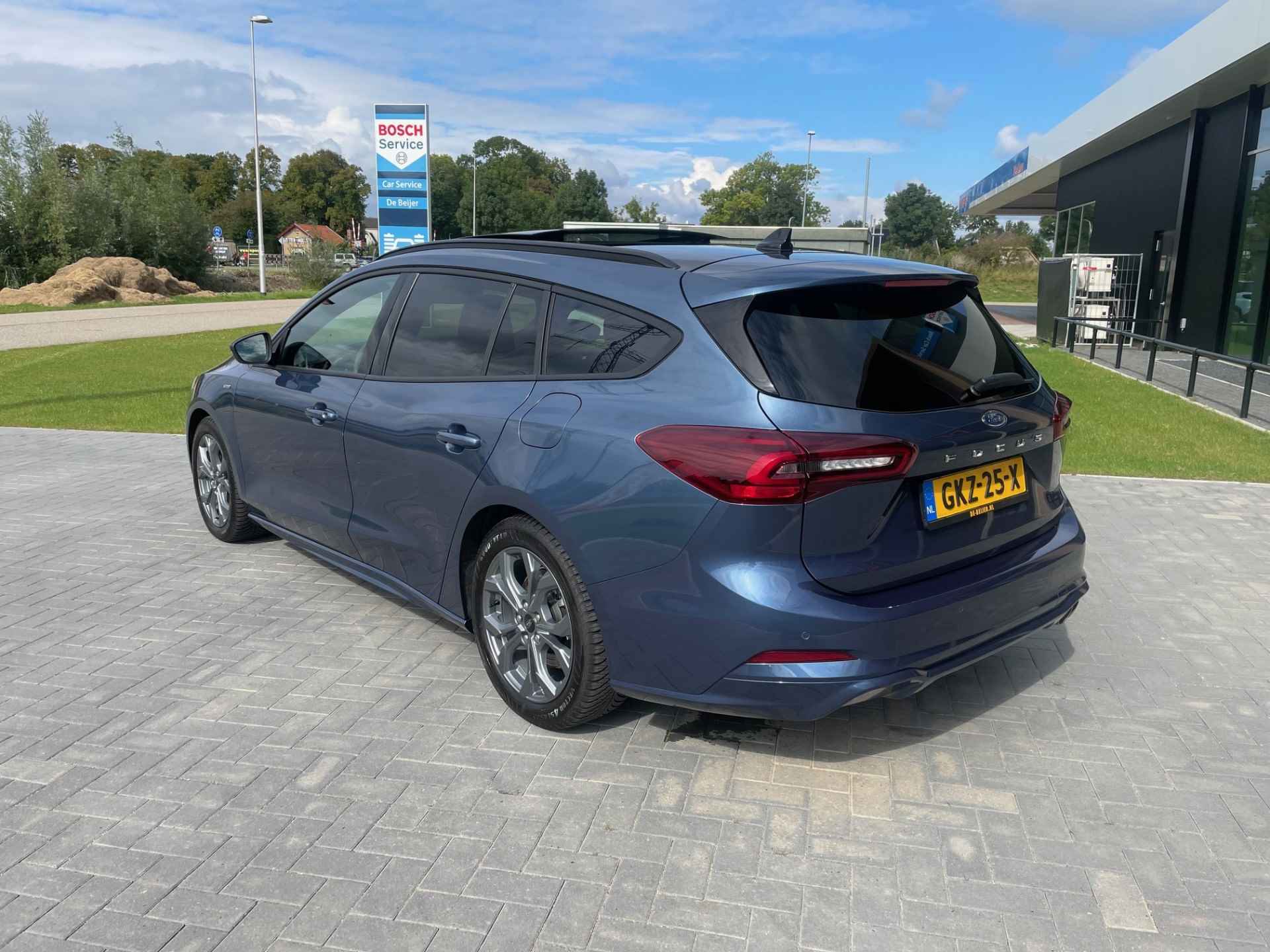 Ford FOCUS Wagon 1.0 EcoBoost Hybrid 155pk ST Line Pano dak I Navi I Led verlichting - 4/50