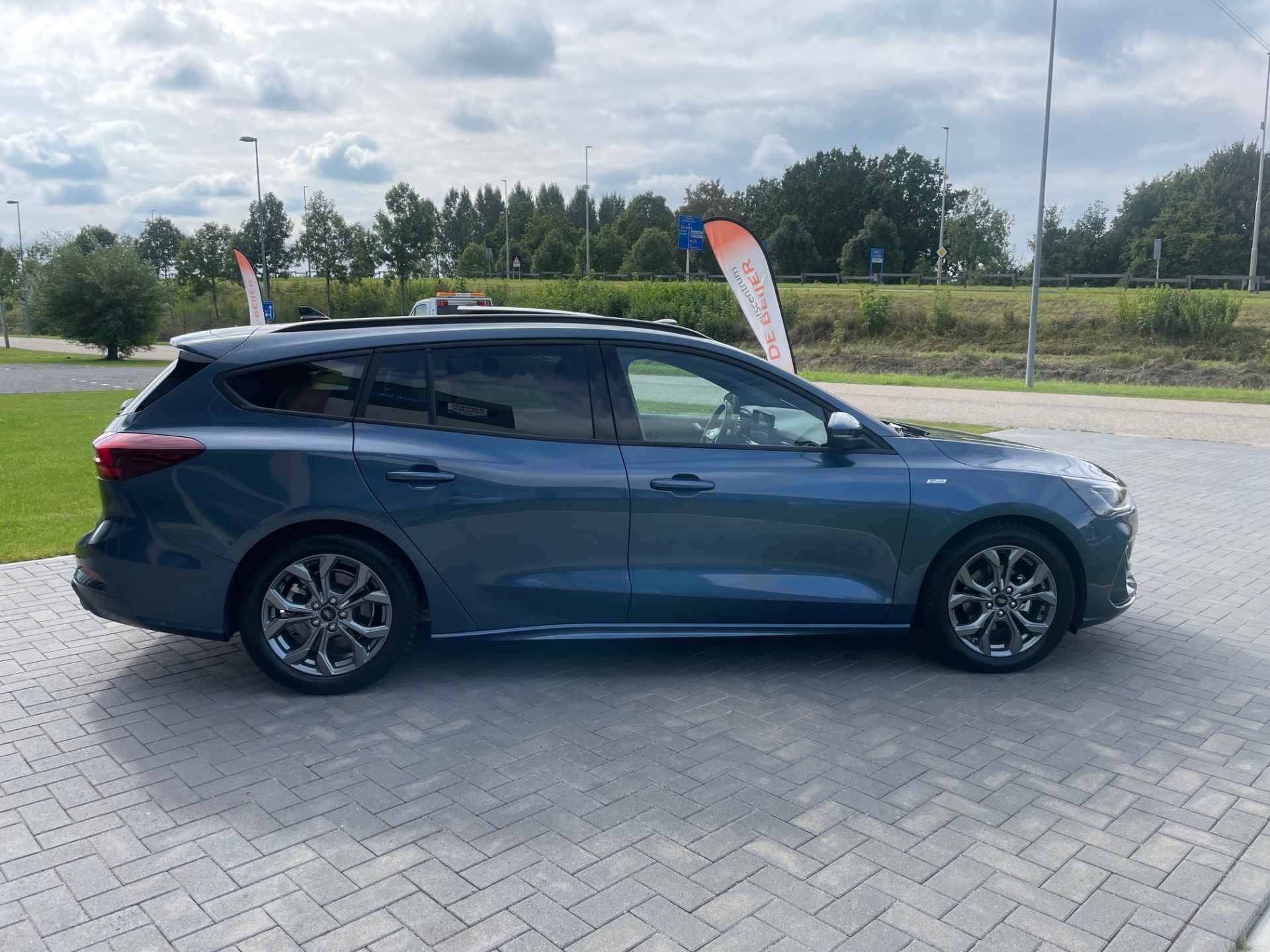 Ford FOCUS Wagon 1.0 EcoBoost Hybrid 155pk ST Line Pano dak I Navi I Led verlichting - 7/50