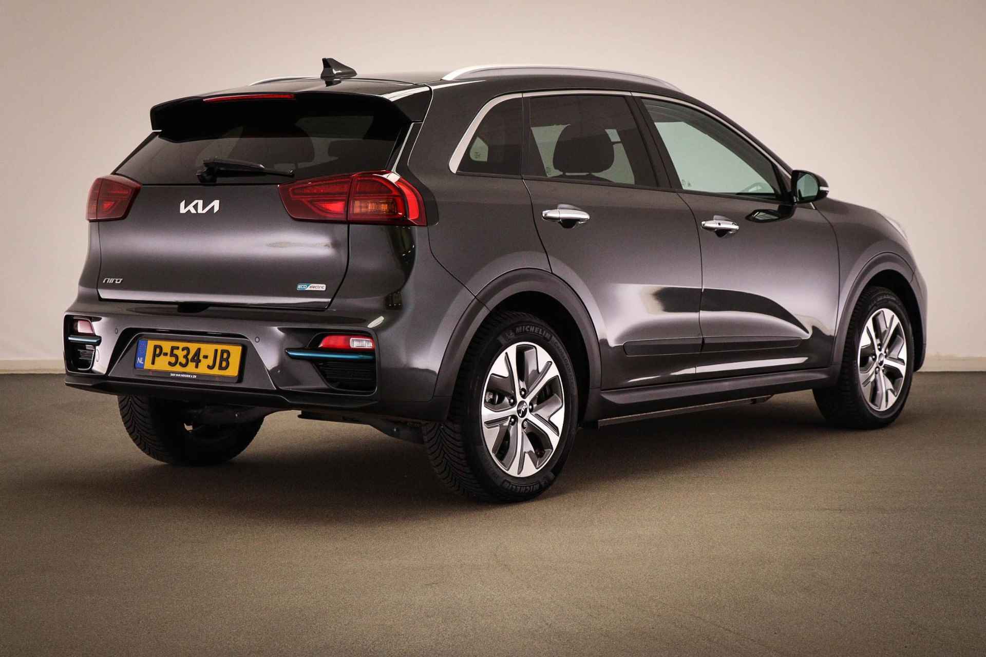 Kia e-Niro DynamicLine 64 kWh | STUURVERWARMING | DAB | APPLE | CAMERA - 2/52