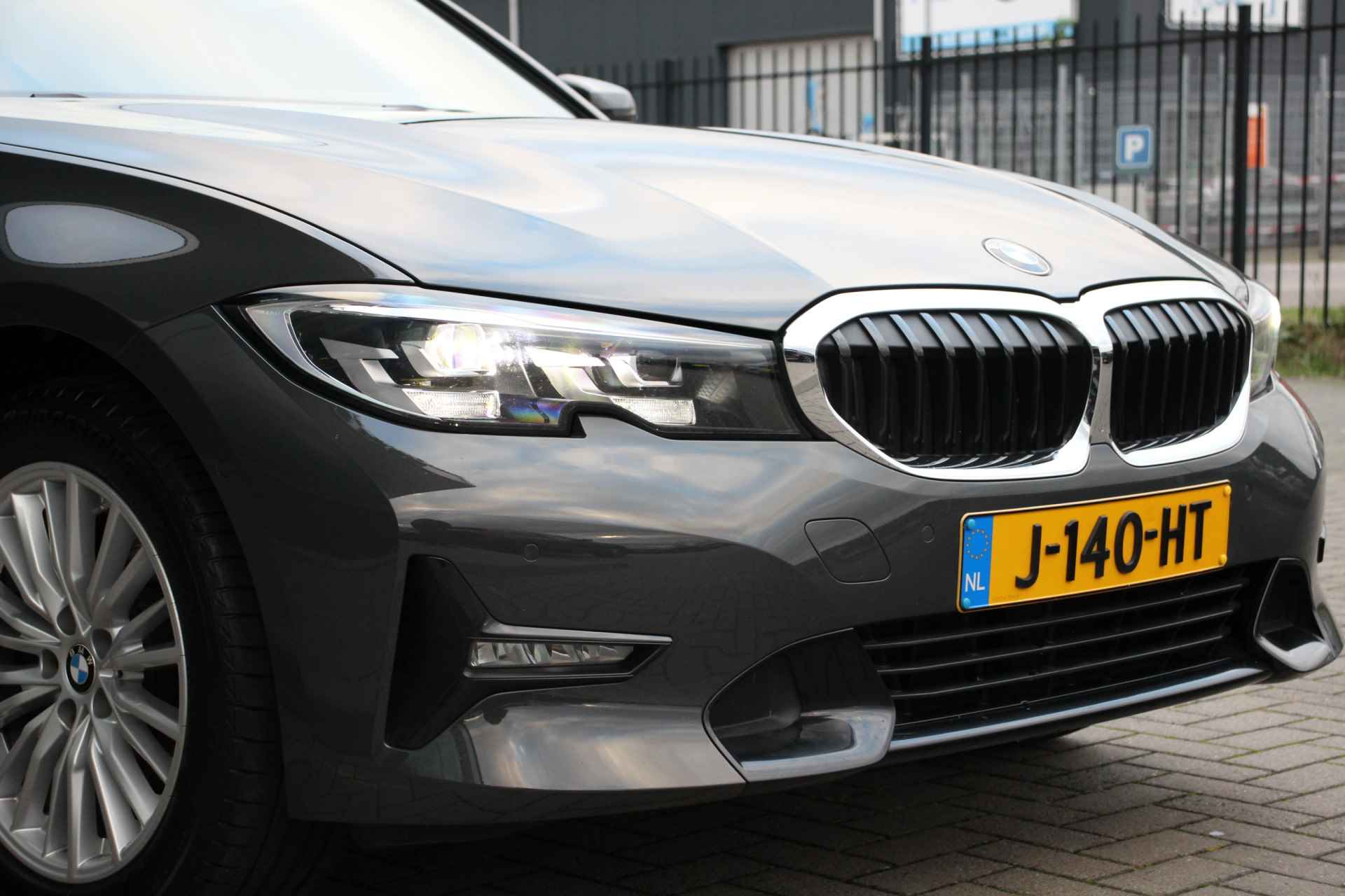 BMW 3 Serie 318i Executive Edition | Sportstoelen | Camera - 5/33