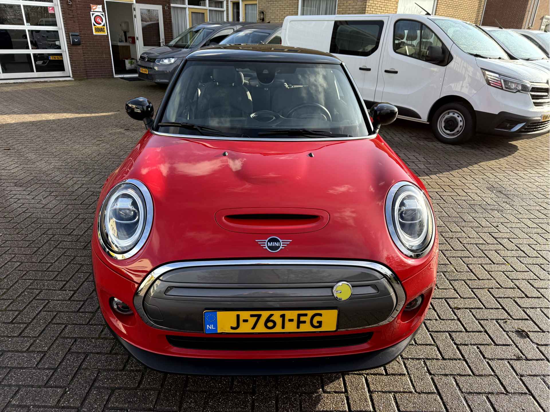 MINI Mini Electric Essential 33 kWh Camera, 17''Lmv,  Stoelverwarming, Pdc - 15/28