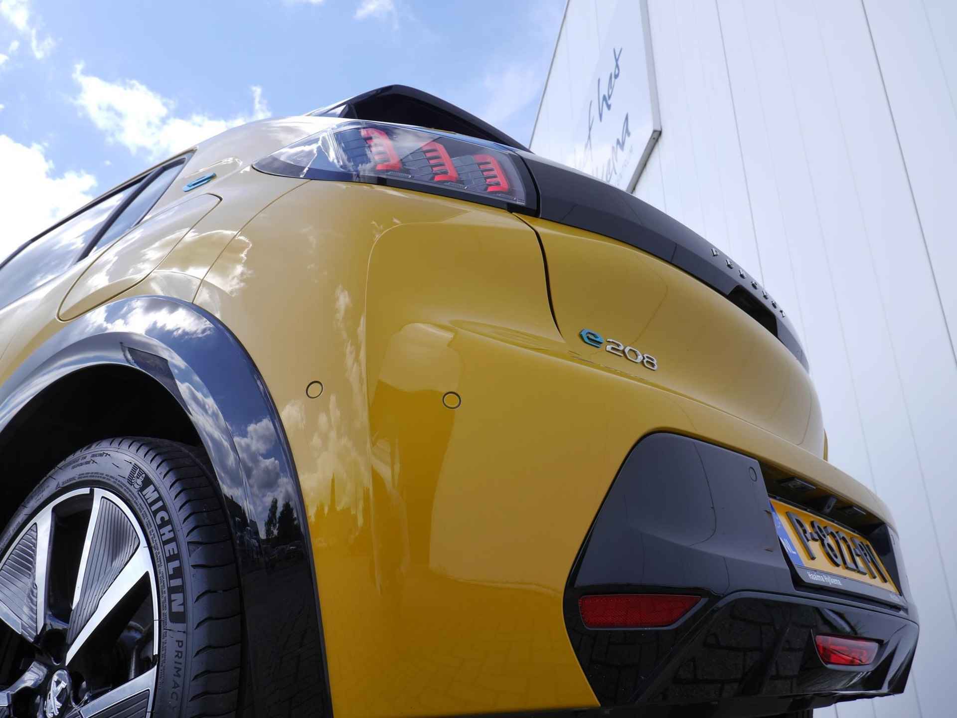 Peugeot e-208 EV GT 100kW 1-fase 50 kWh 12% Bijtelling| Camera| Navigatie | 17" velgen - 14/51