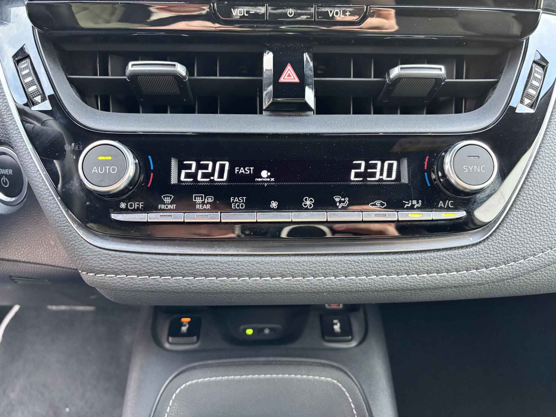 Toyota Corolla Touring Sports Hybrid 140 Dynamic Apple Carplay Android Auto,Elek.Achterklep.,BSM,Stoelverwarming - 29/53