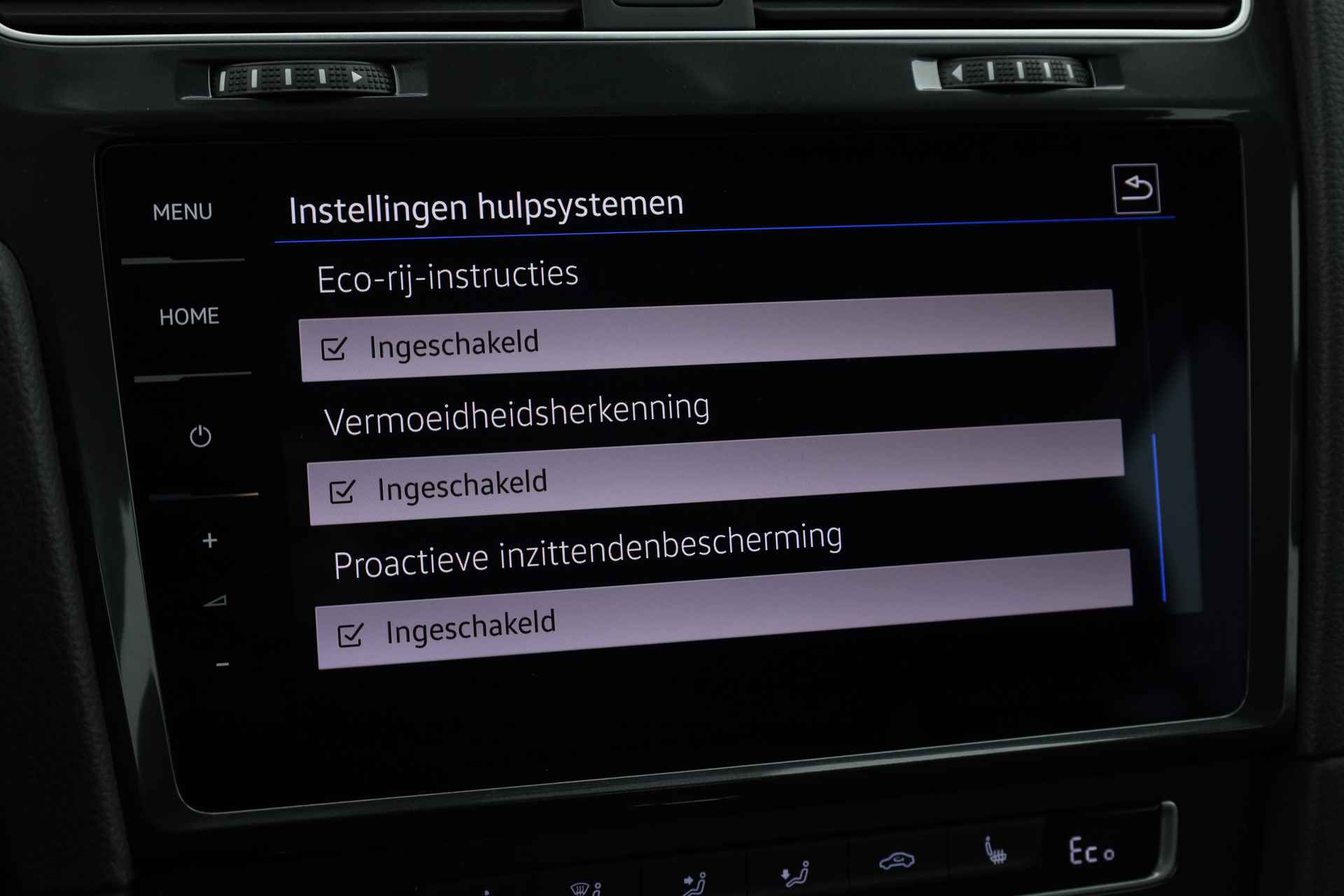 Volkswagen e-Golf | Navi | Stoelverw. | Camera | Adapt. Cruise | Active Info | PDC V+A - 13/24