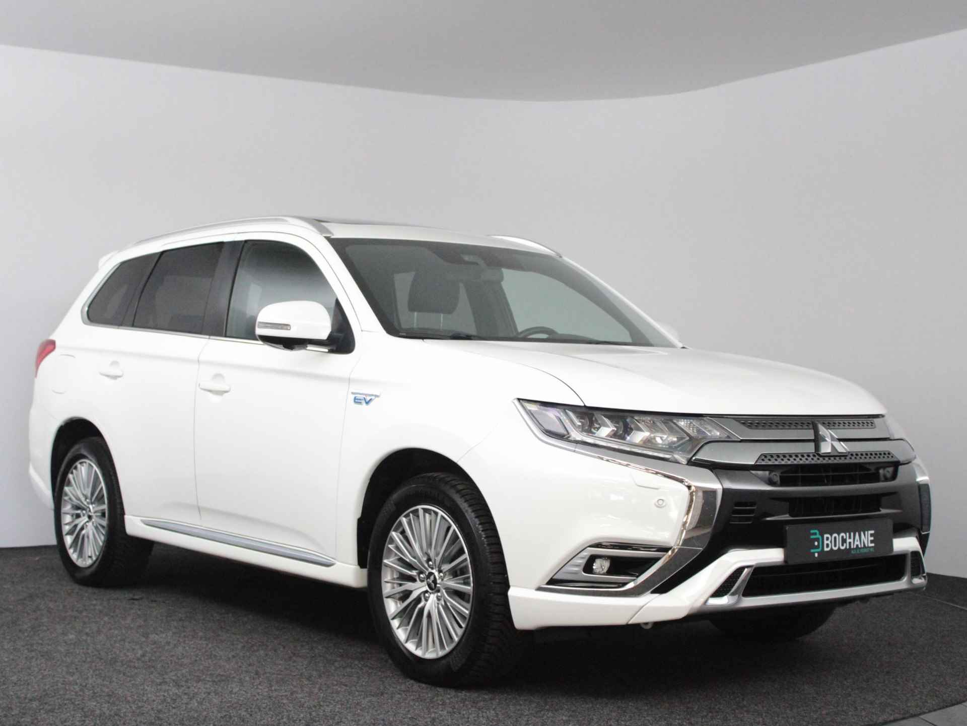 Mitsubishi Outlander 2.4 PHEV Instyle + | Leder | Schuifdak | Trekhaak - 6/52