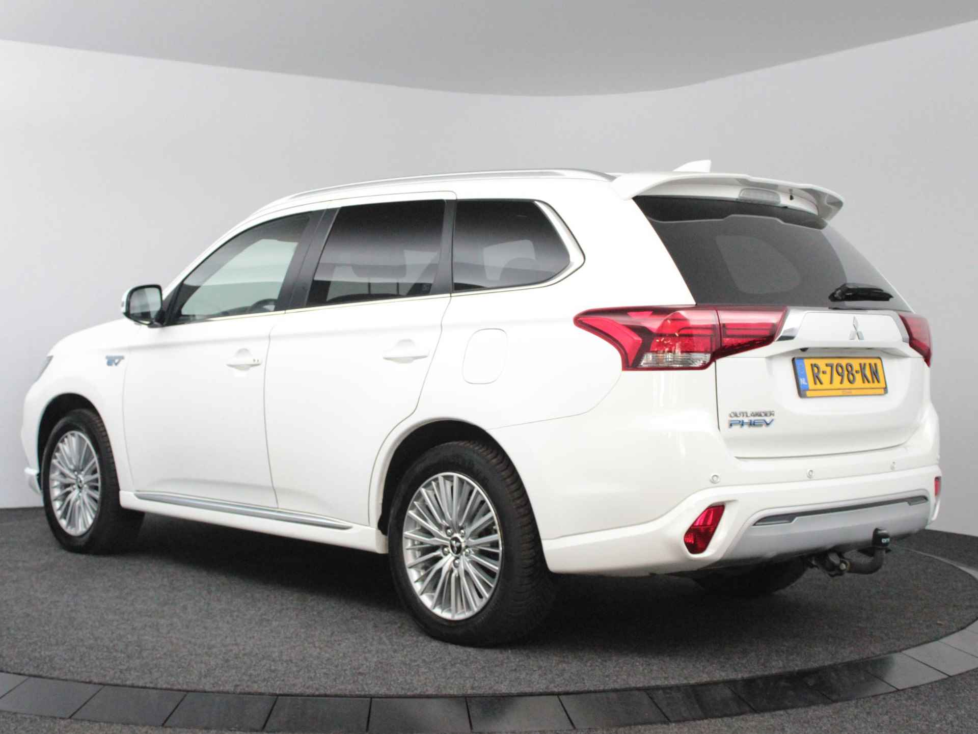 Mitsubishi Outlander 2.4 PHEV Instyle + | Leder | Schuifdak | Trekhaak - 7/52