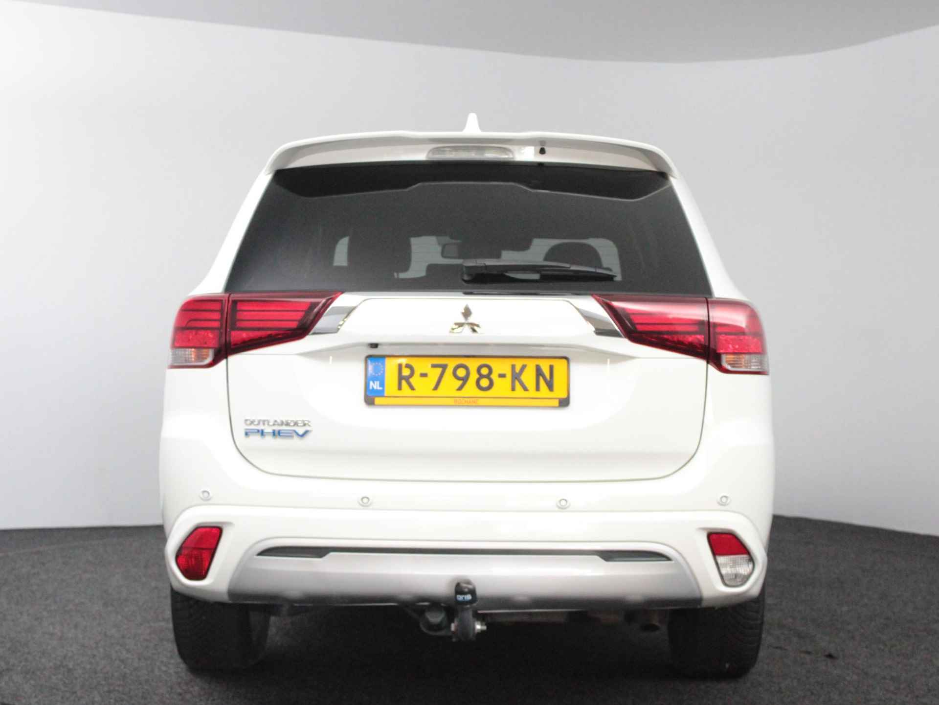 Mitsubishi Outlander 2.4 PHEV Instyle + | Leder | Schuifdak | Trekhaak - 19/52